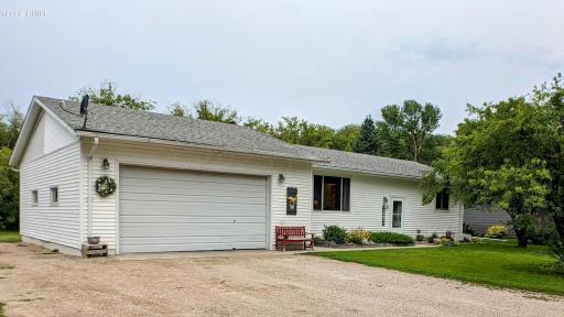 1007 5 Street SE, Barnesville, MN 56514