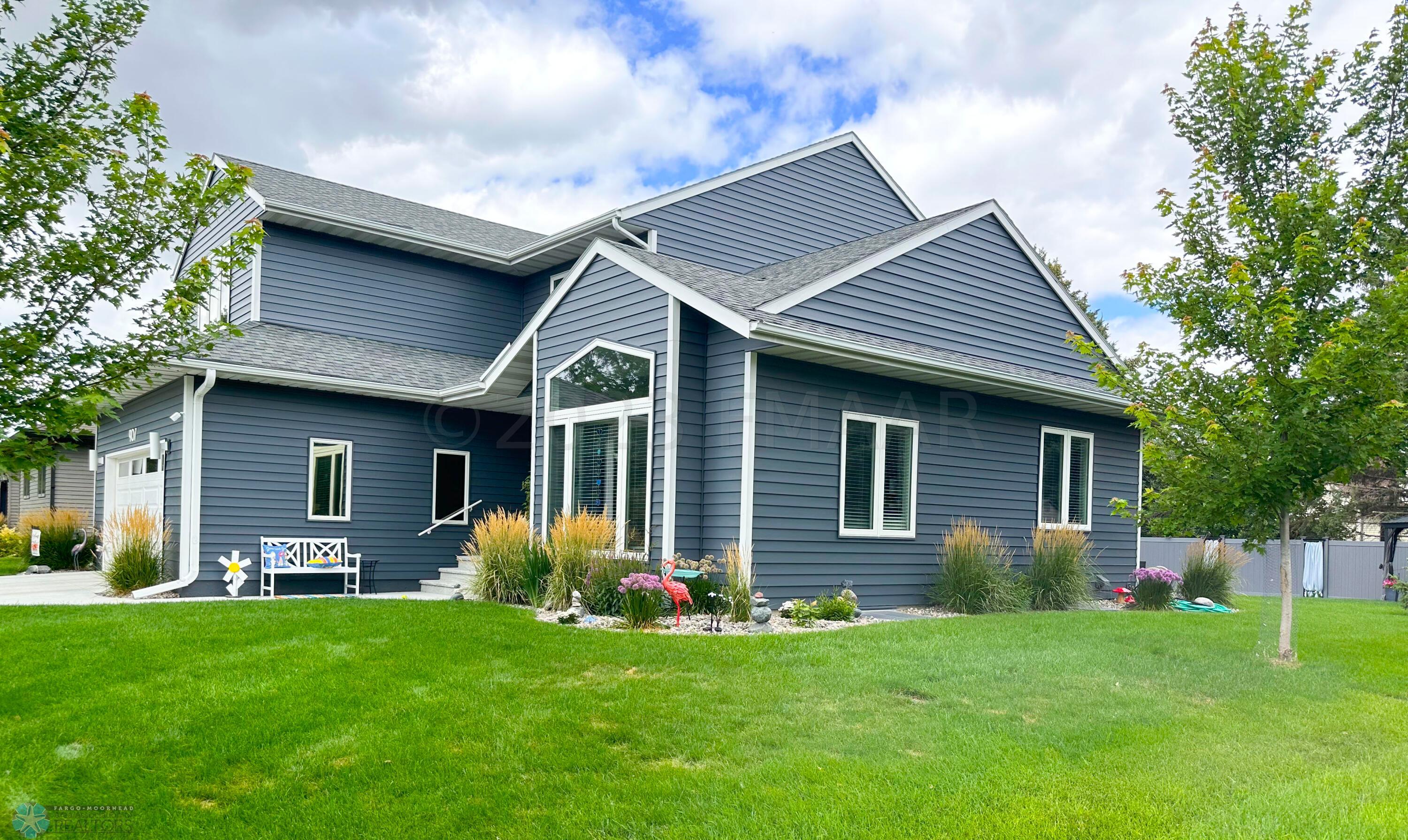 Exterior 3.pg