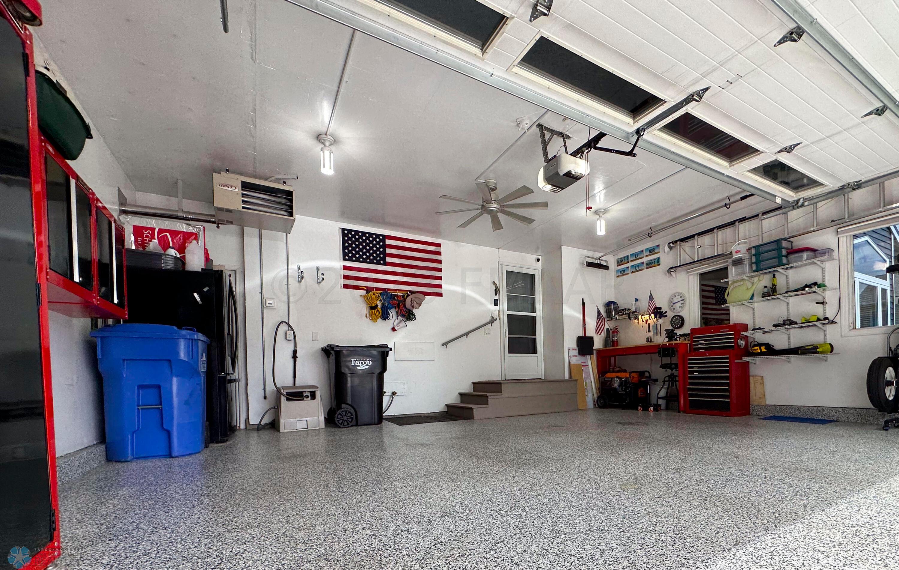 Garage 2