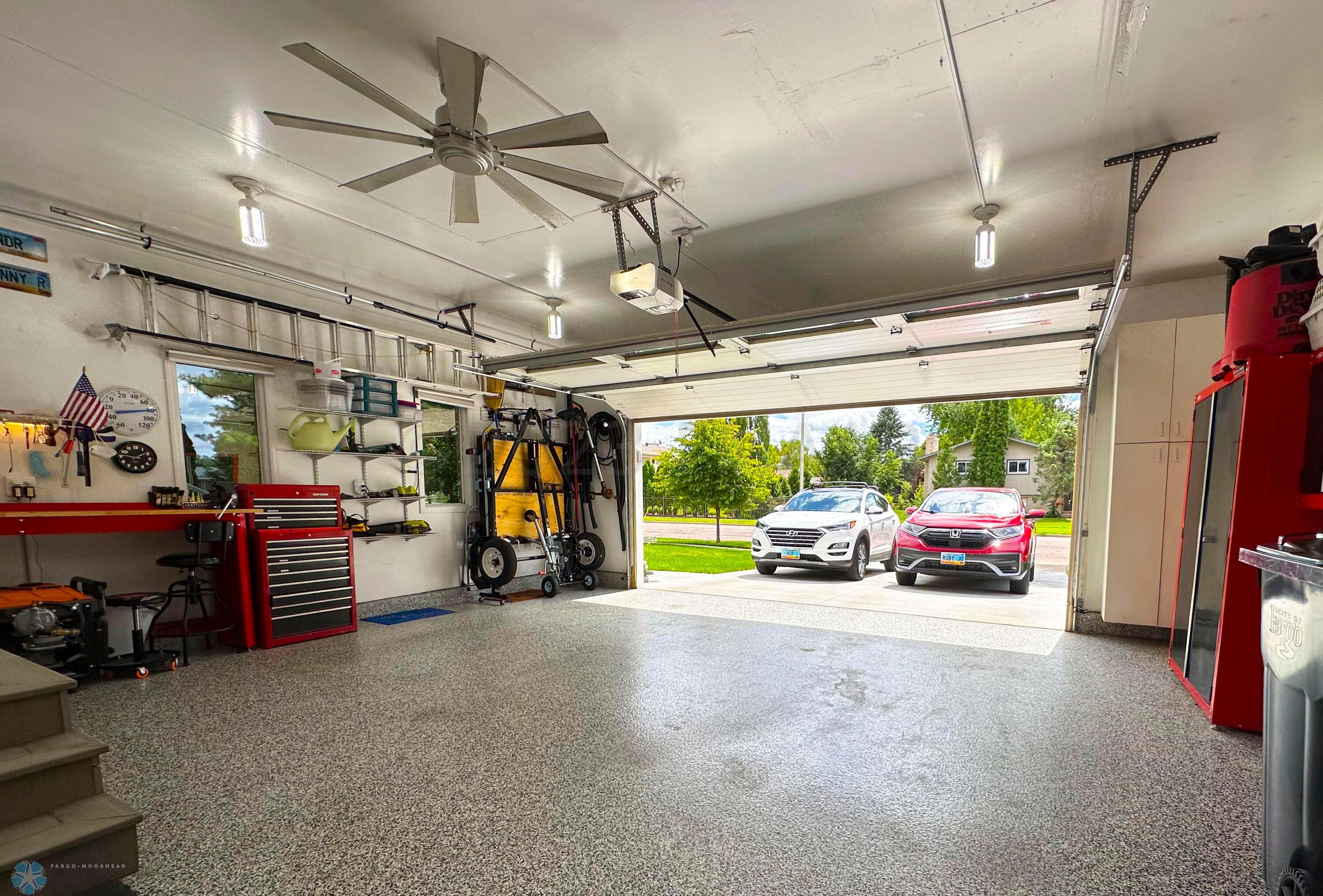Garage 3