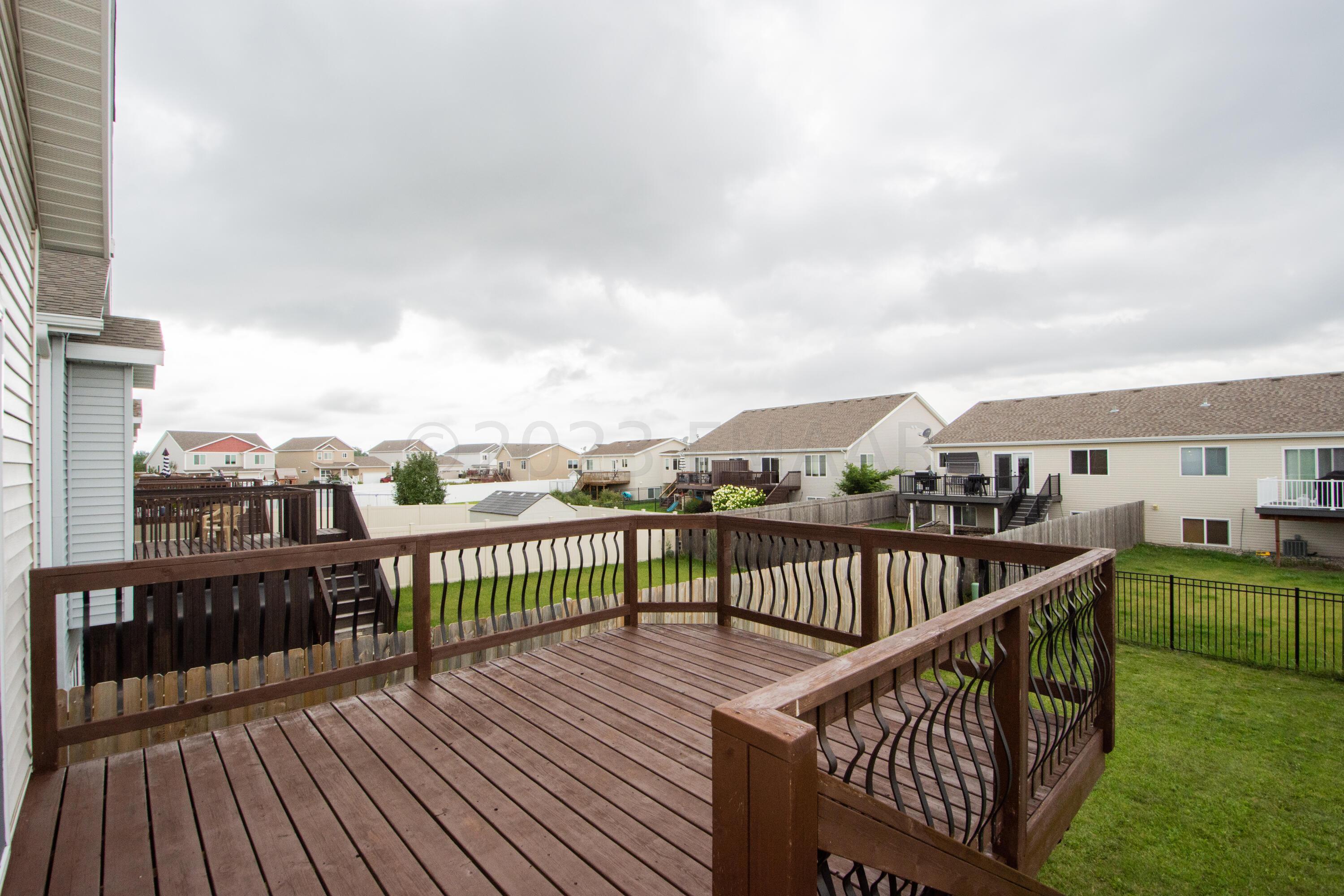 BACK DECK