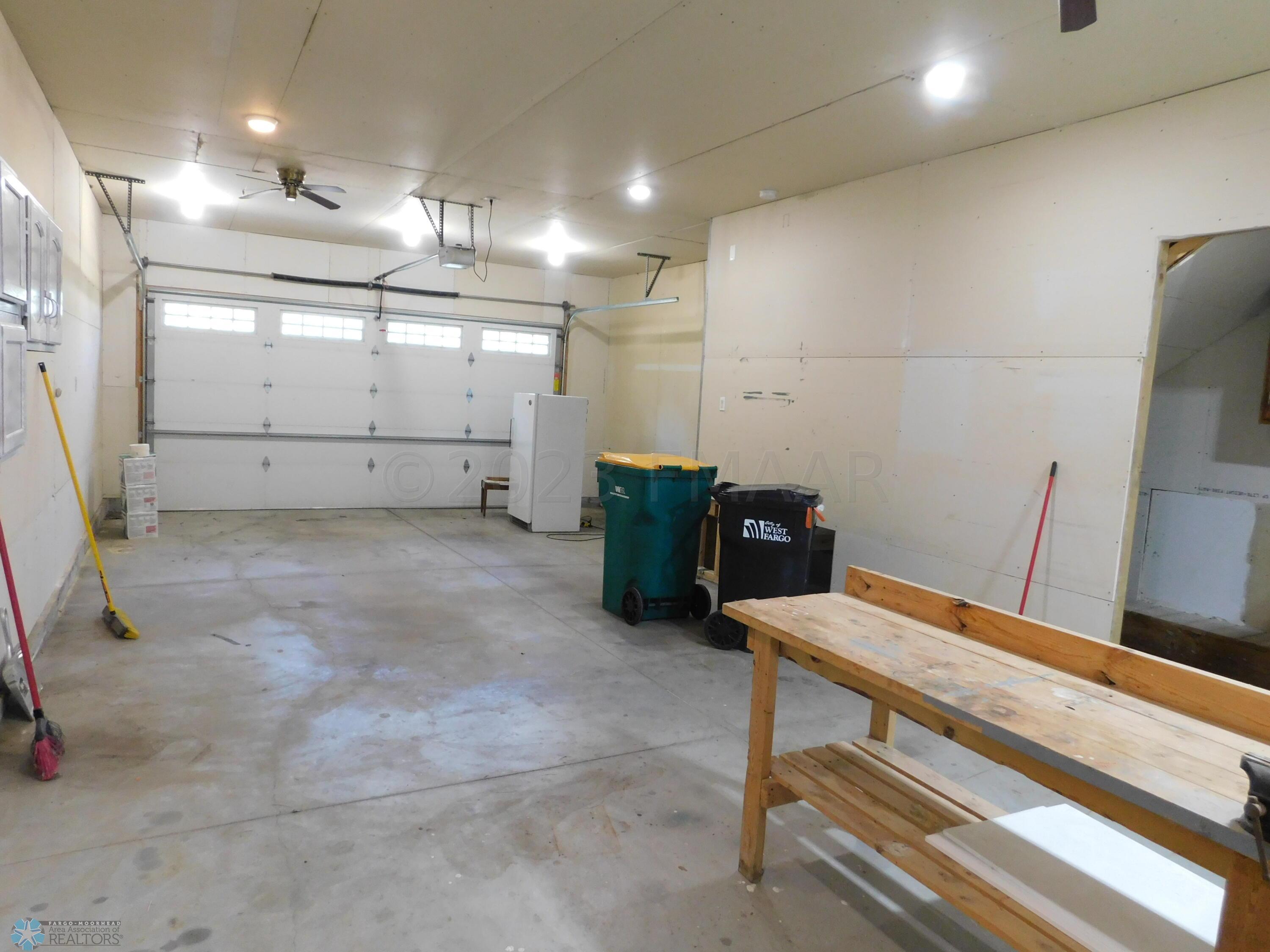 garage