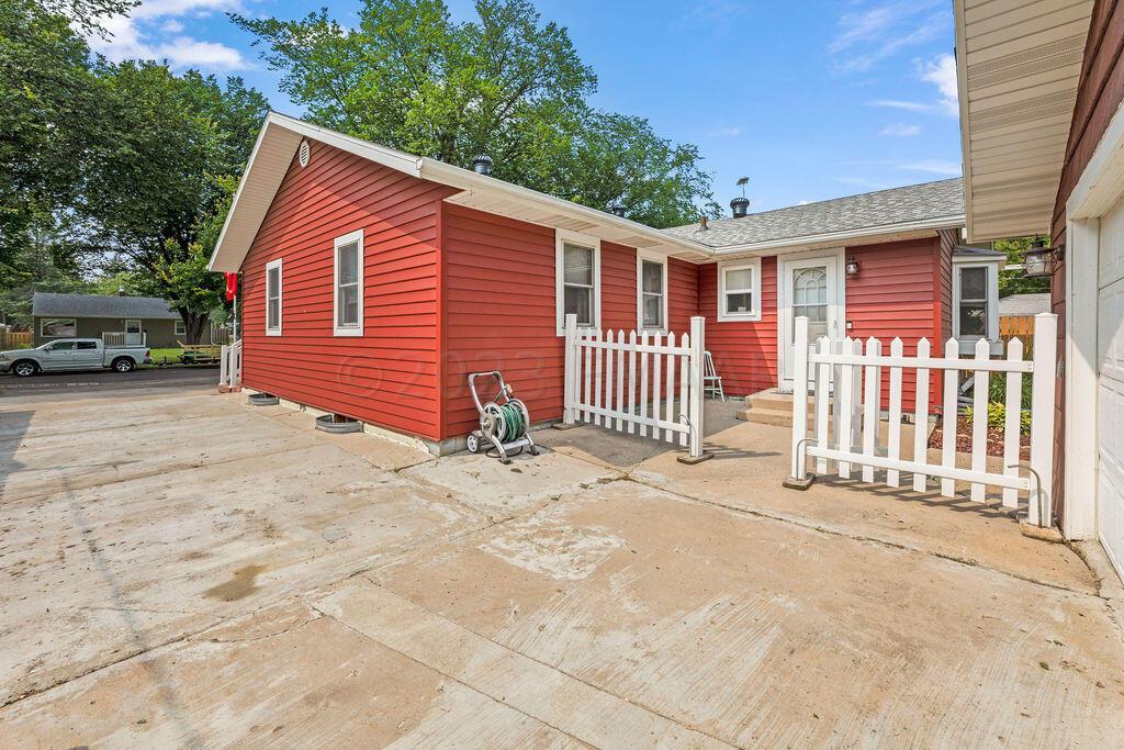 Driveway & Back Entry