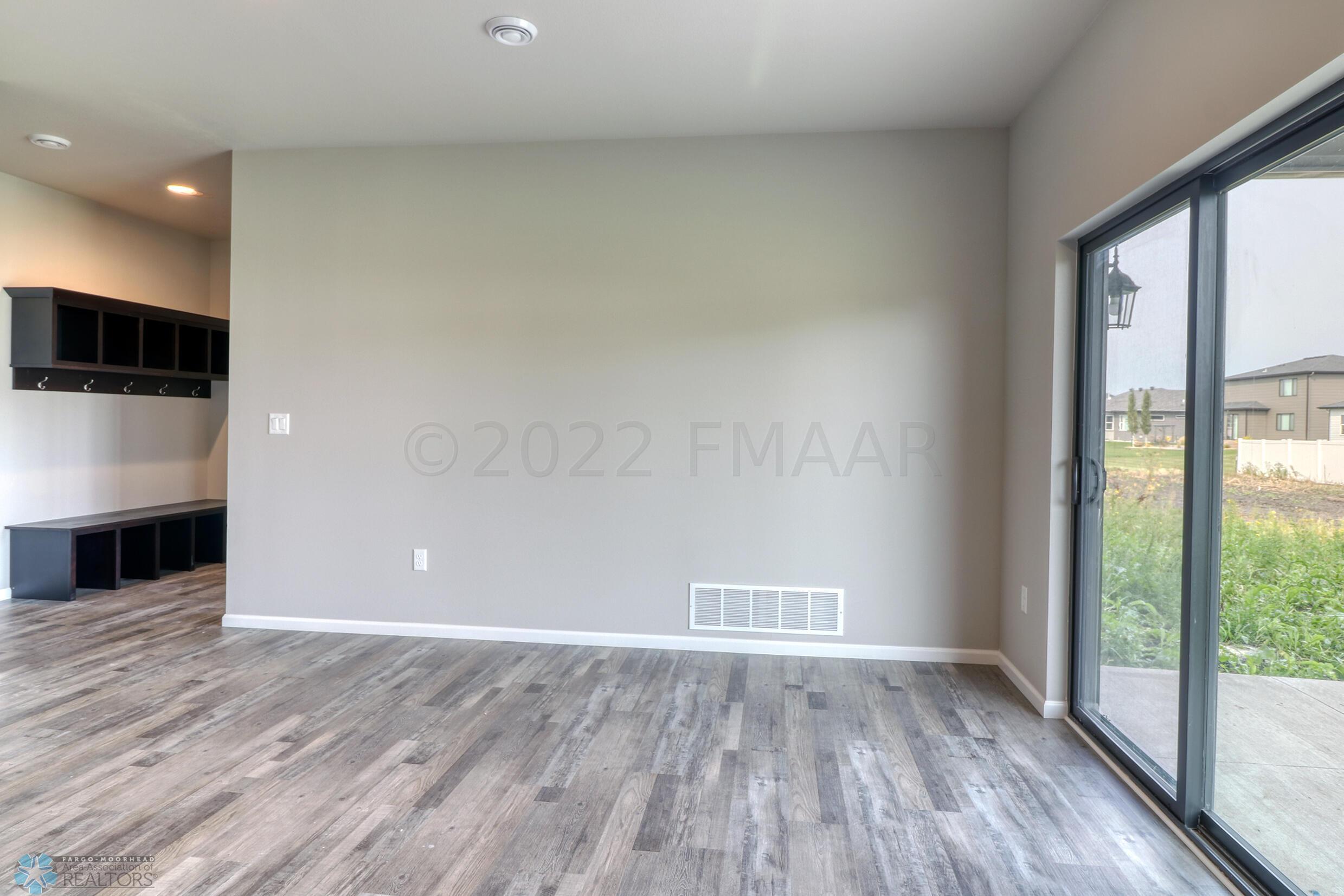 Dining Area1_3