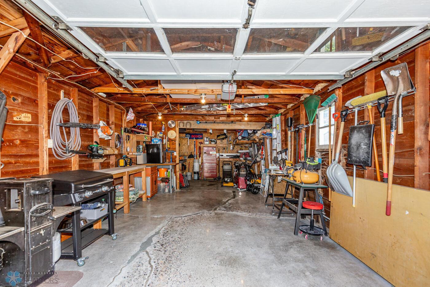 Extra Deep garage