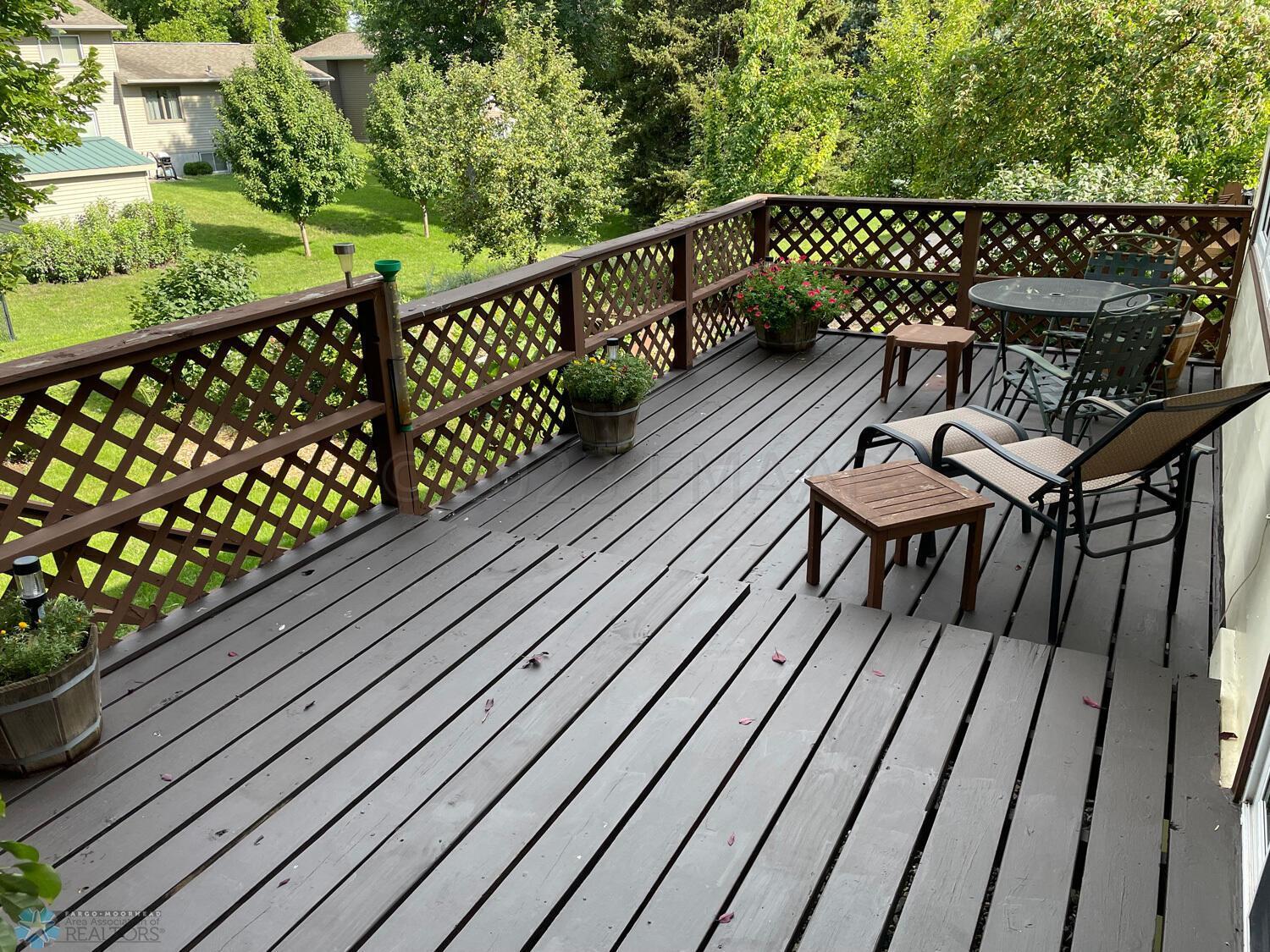 Deck-4