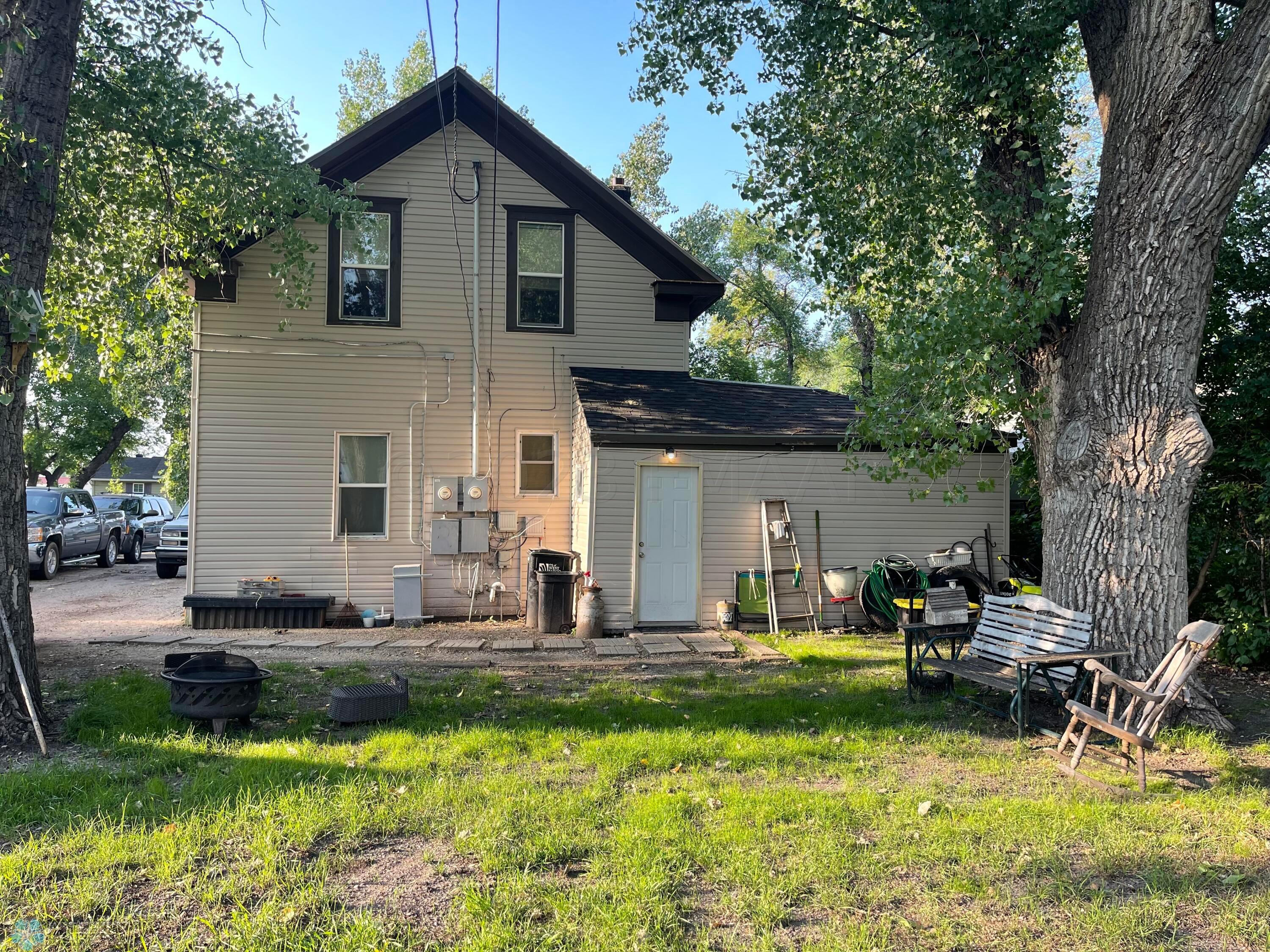 Back view of duplex
