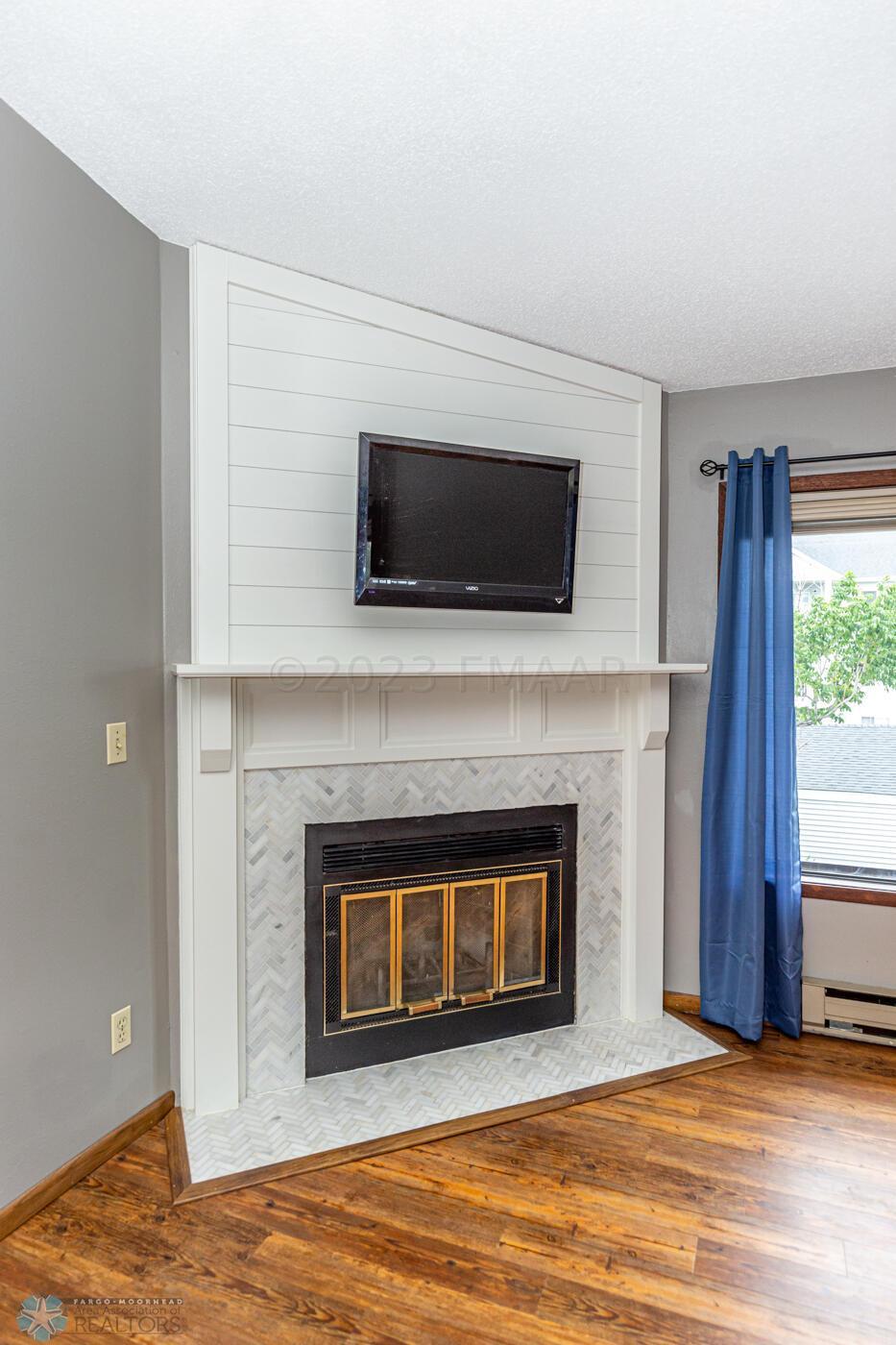 Electric Fireplace