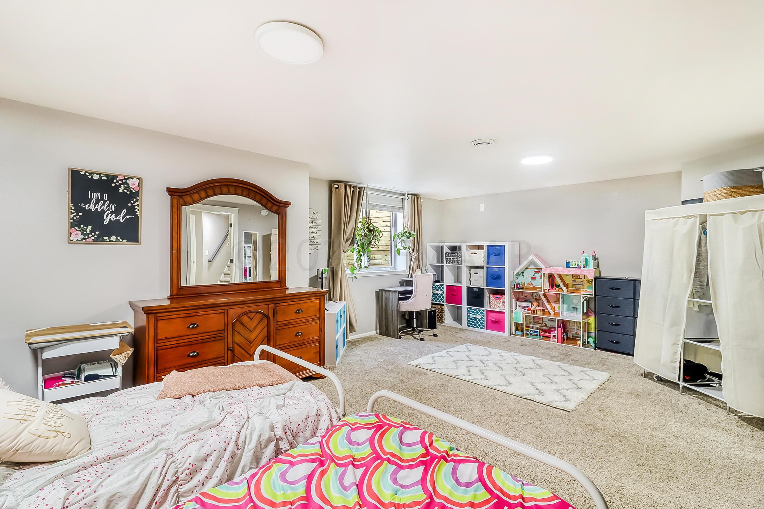 Basement Bedroom2_2