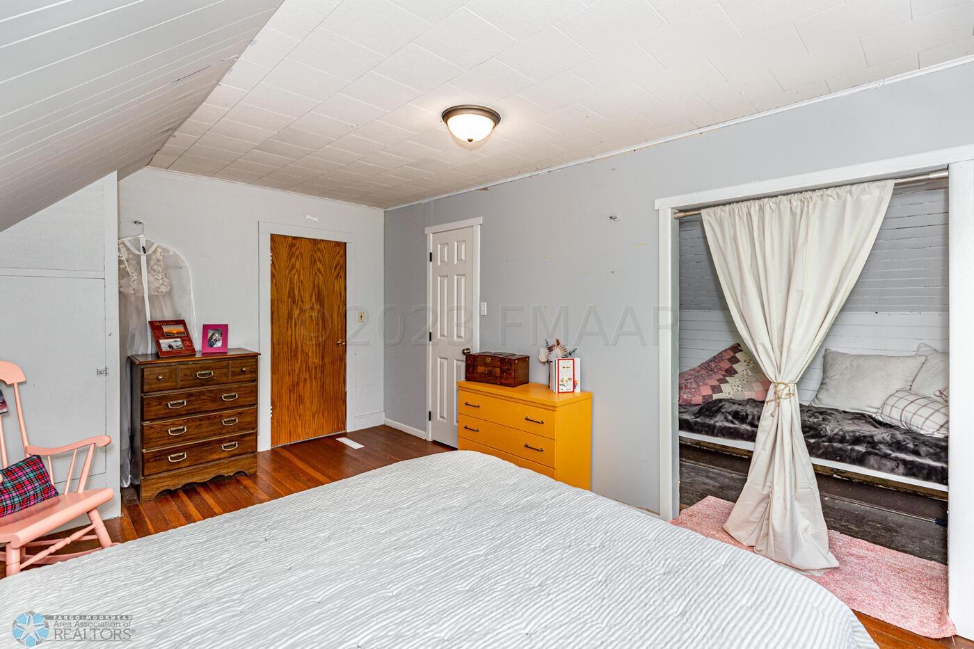 Bedroom - 3rd (Upstairs)
