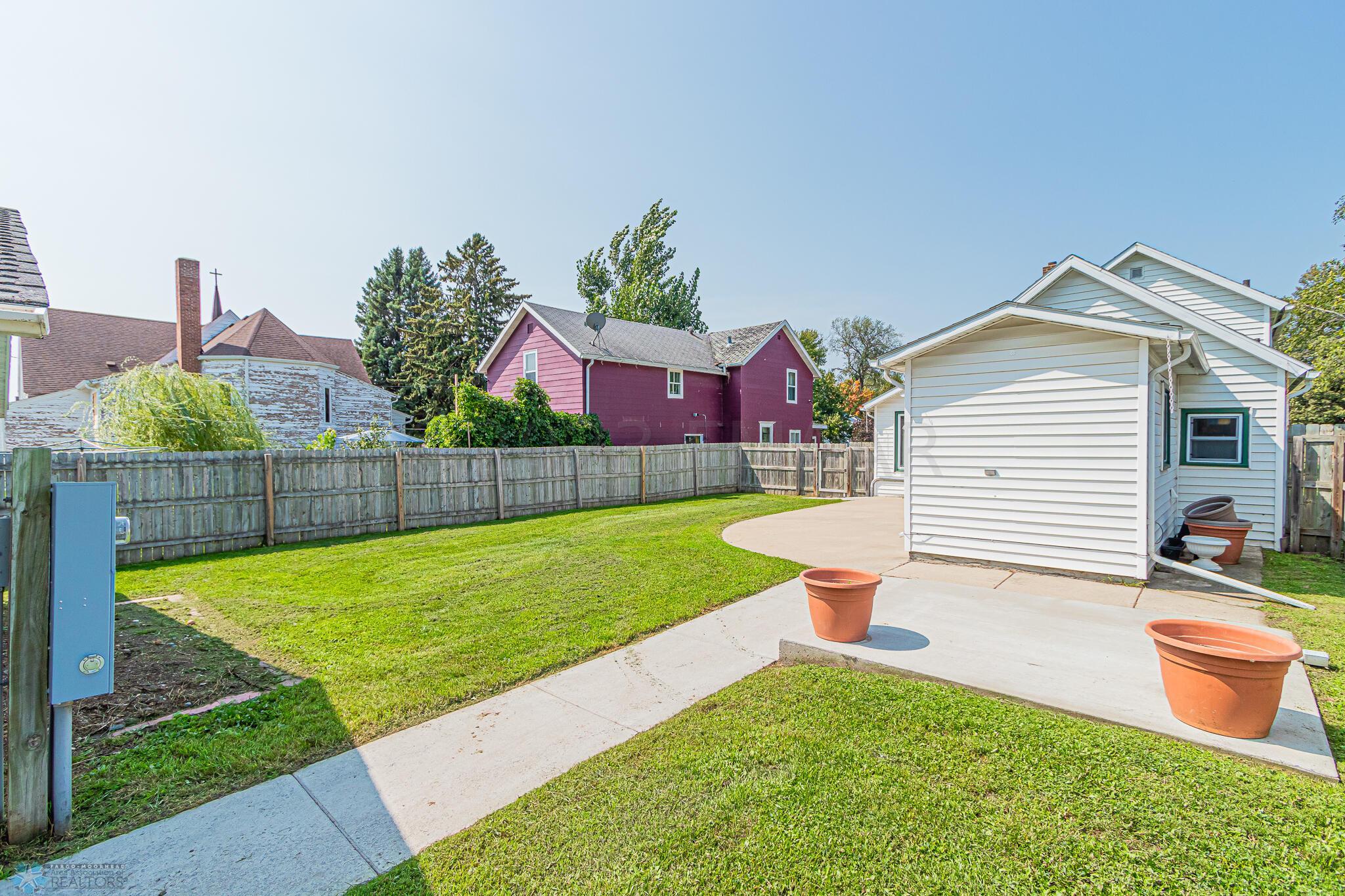 241 6th Ave N, Casselton, ND 58012-07
