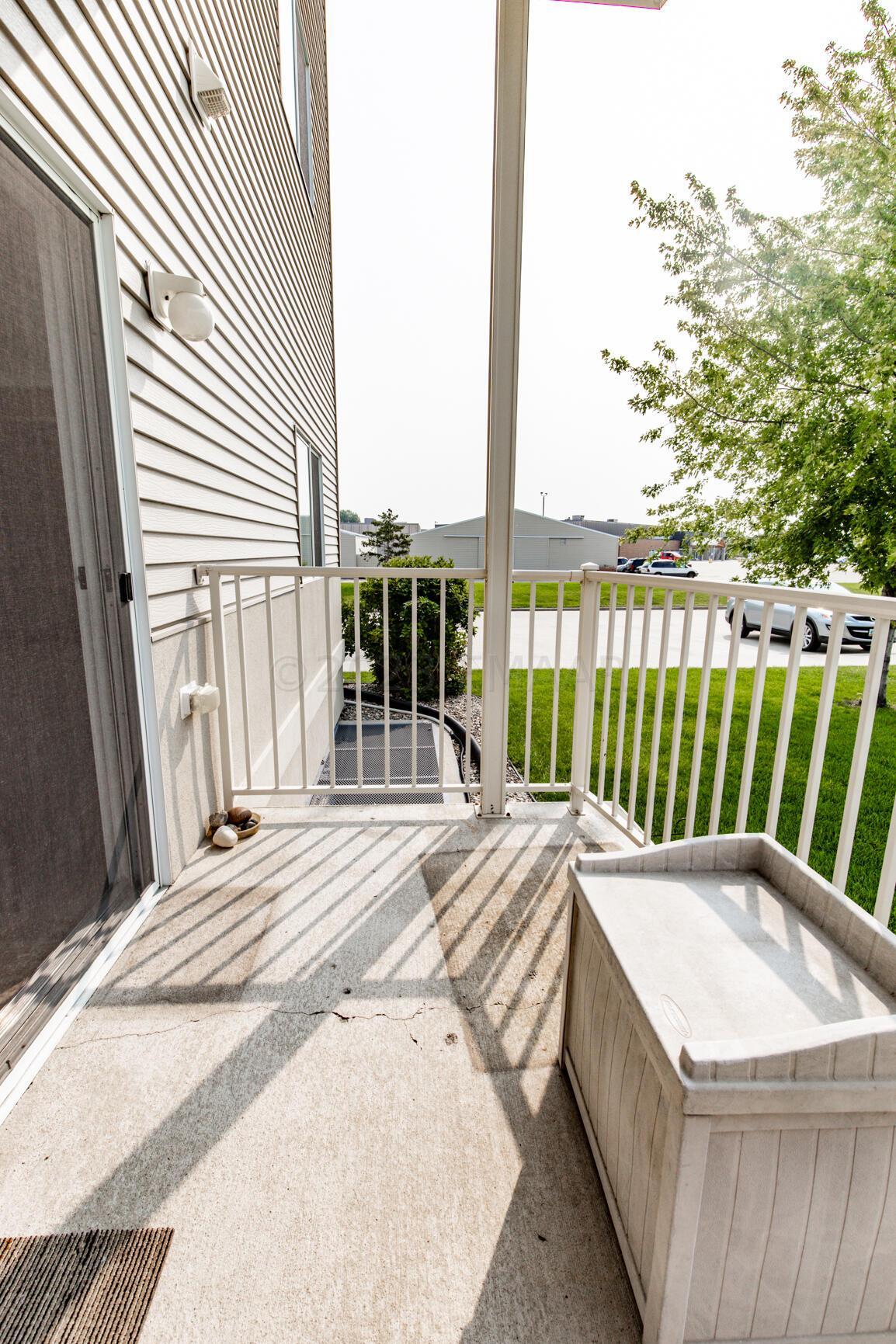 SE Facing Deck