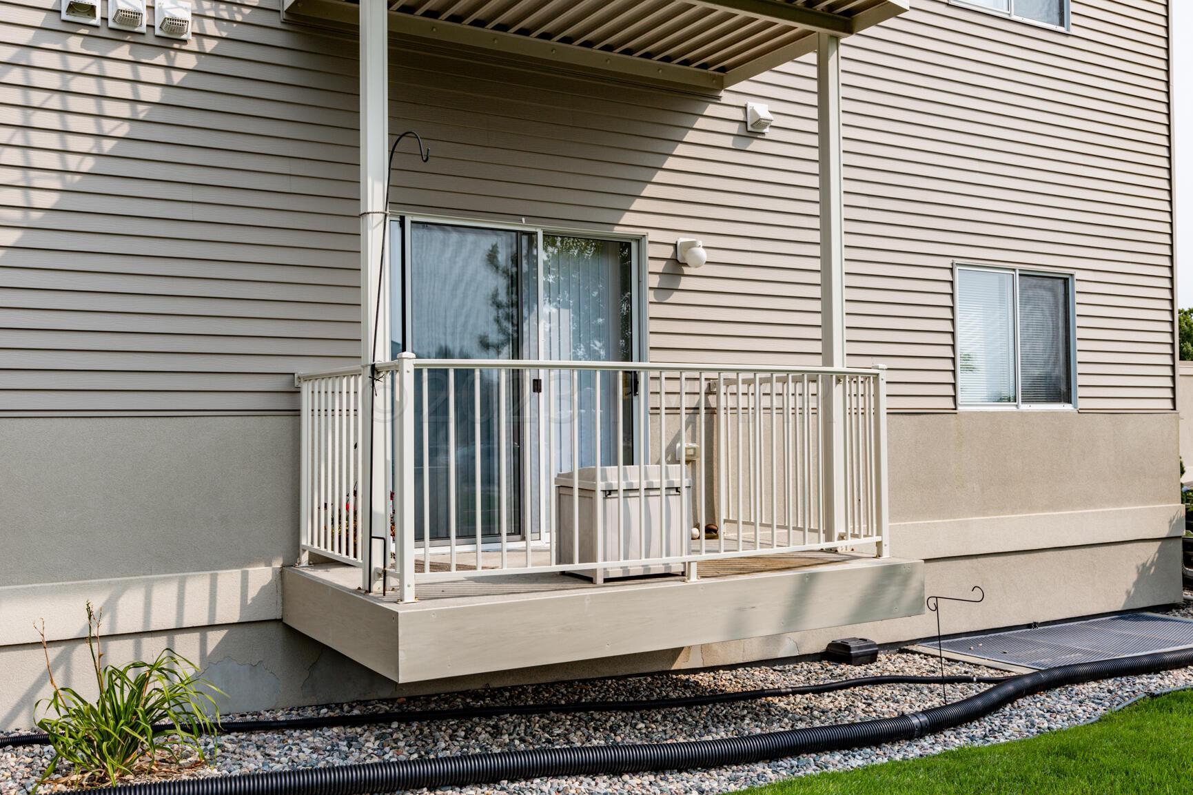 Exterior View of Unit Deck