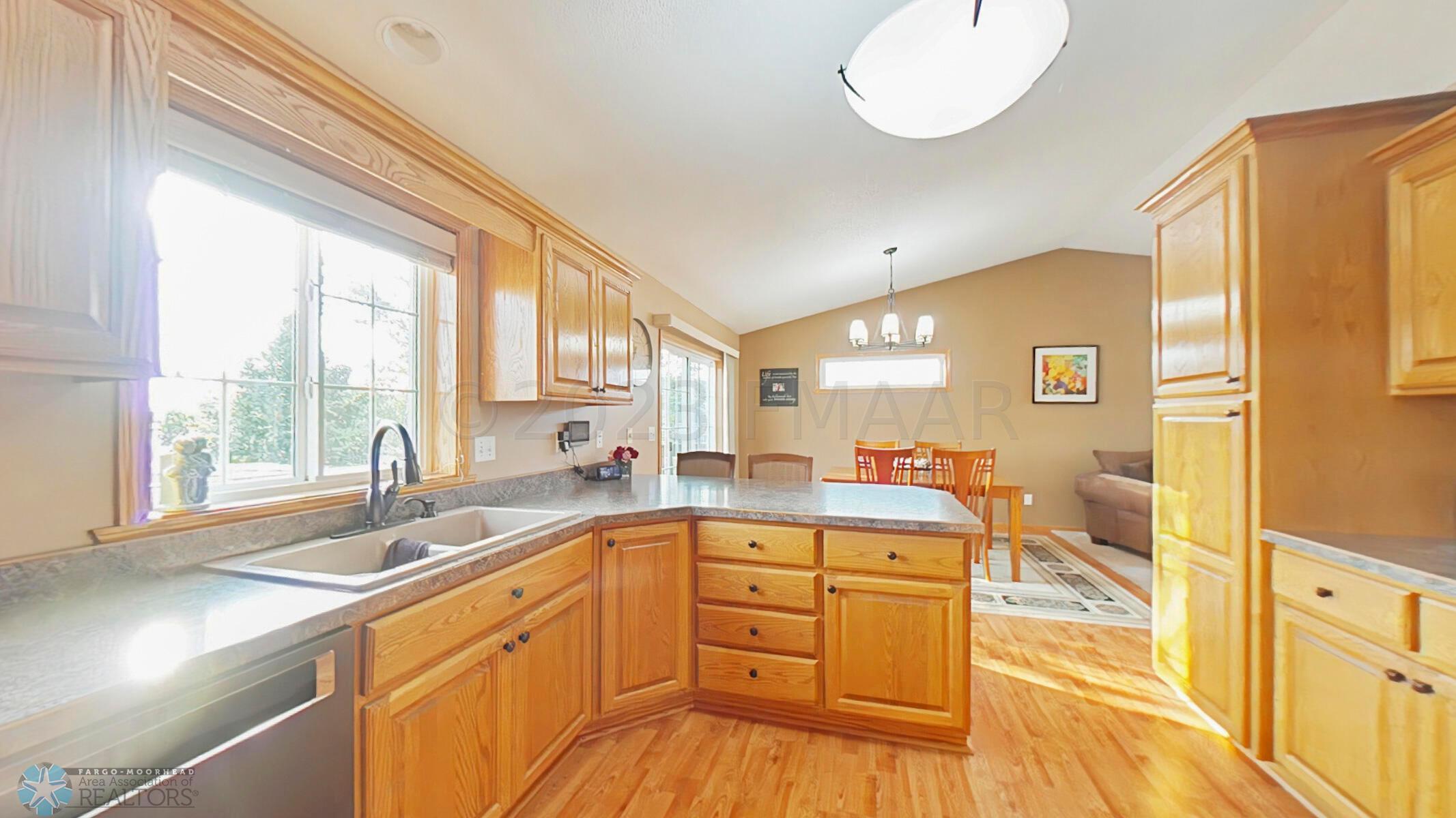 Kitchen/Dining