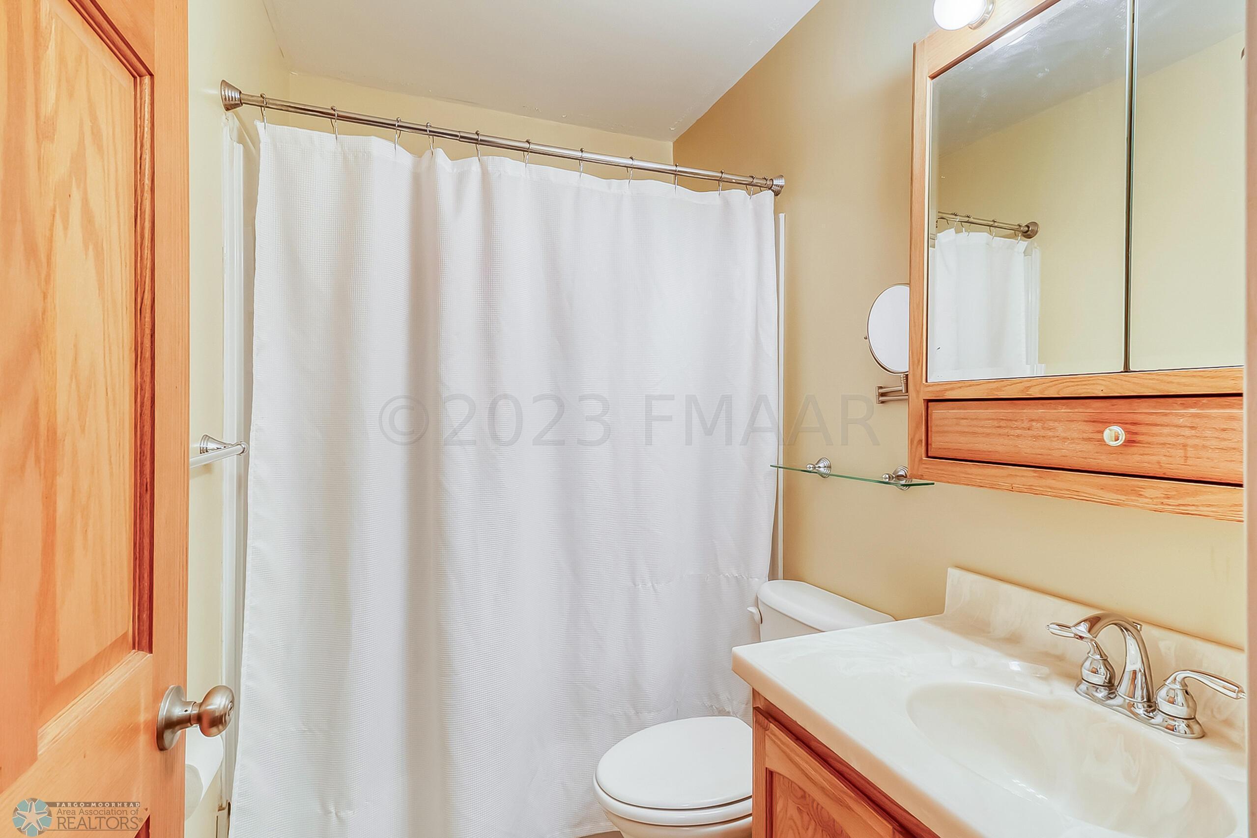 Bathroom1_1