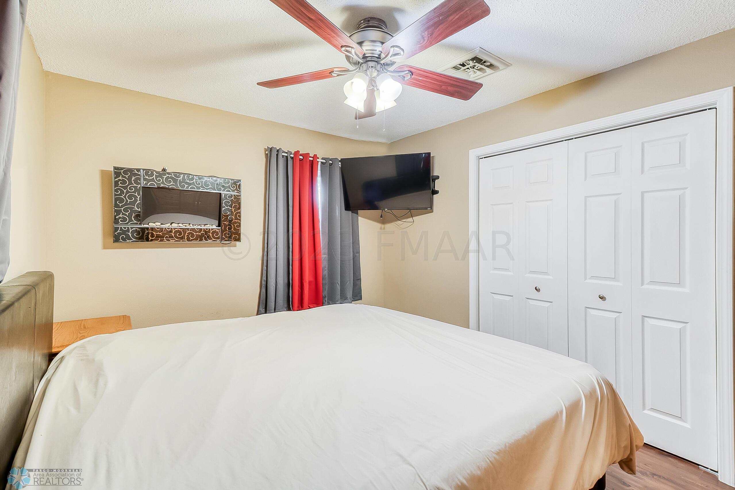 Bedroom1_2