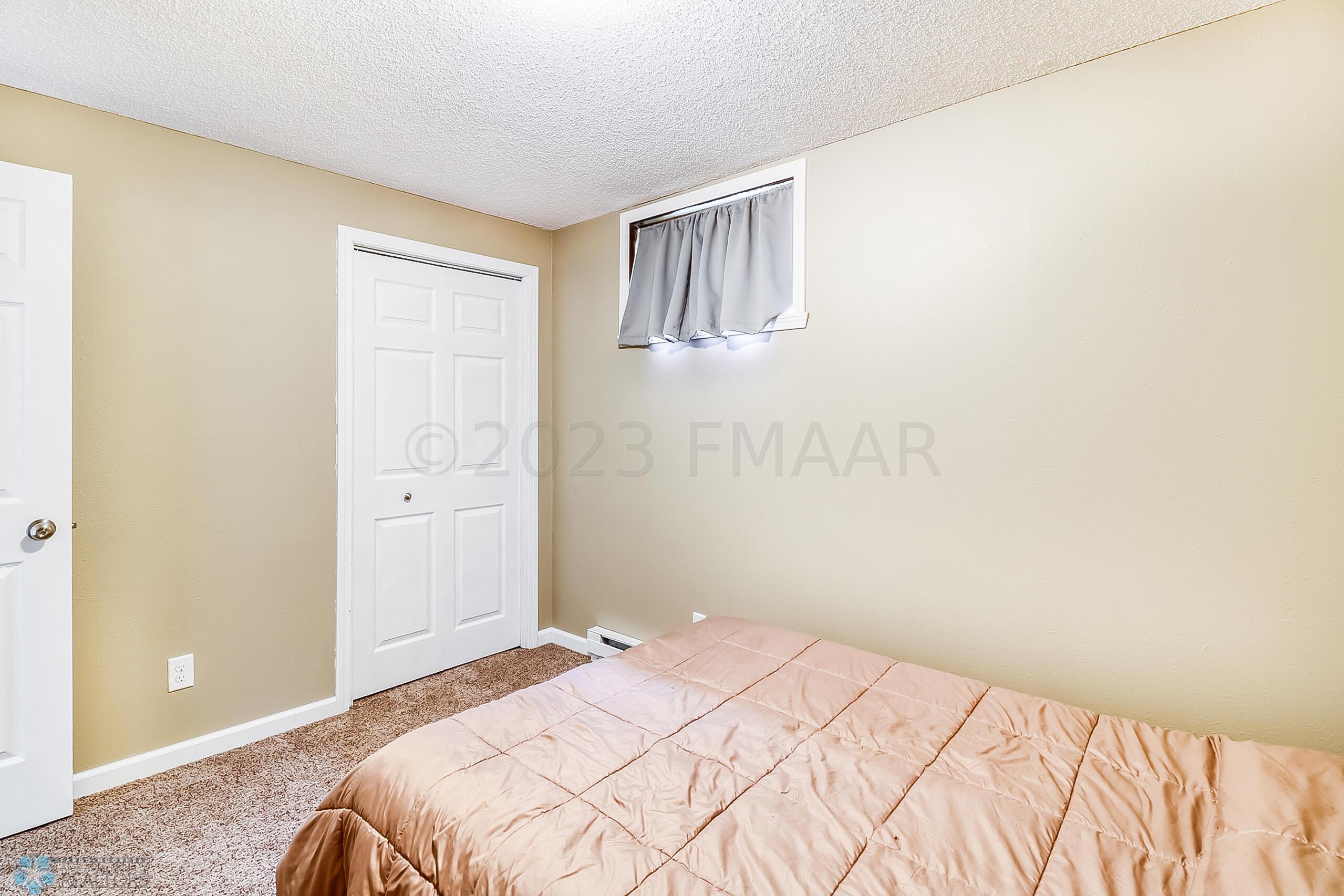 Basement Bedroom2_3