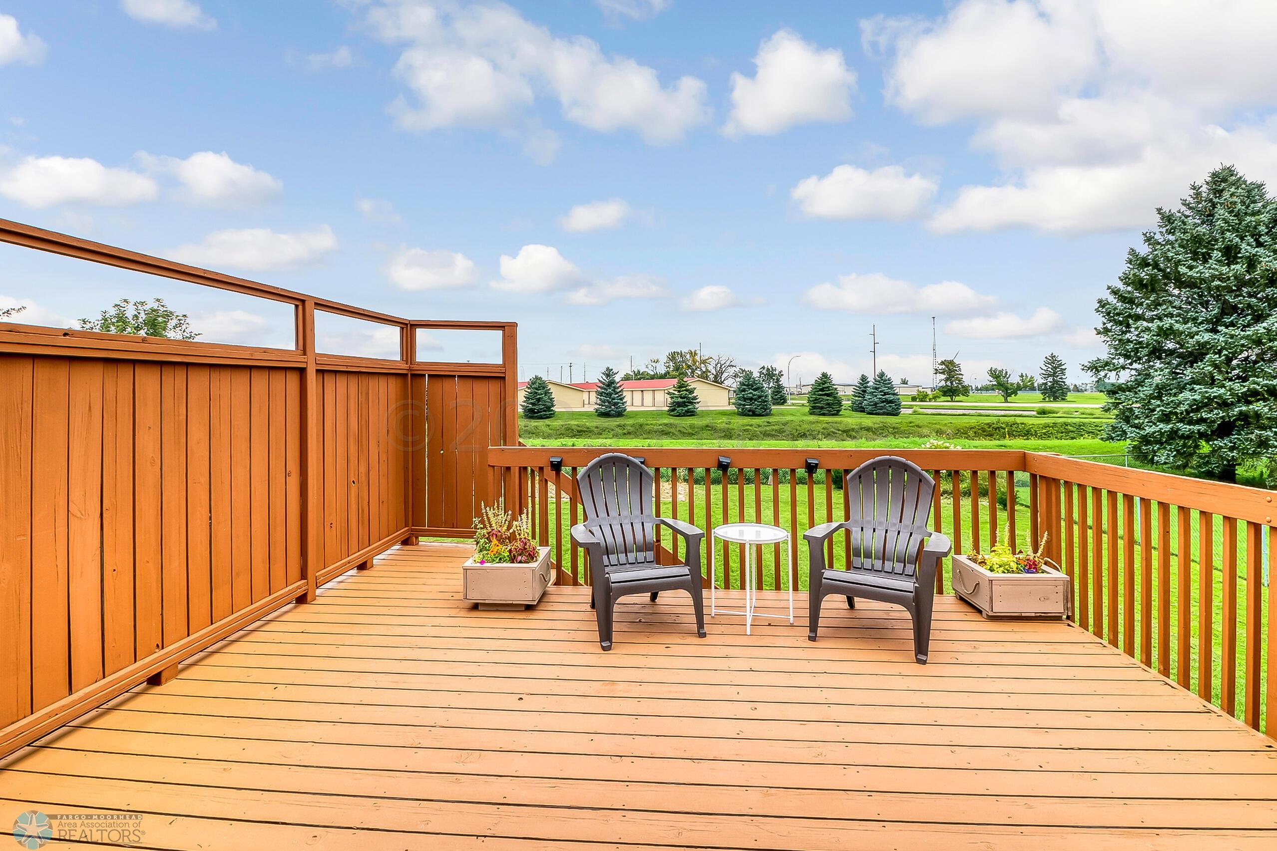 Backyard_Deck