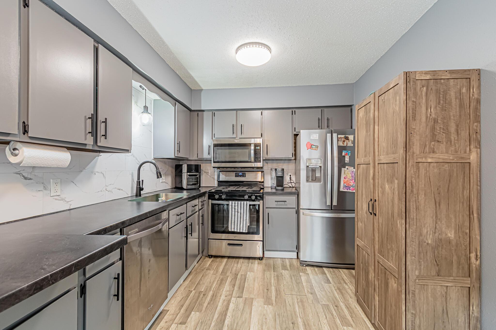 Kitchen_1