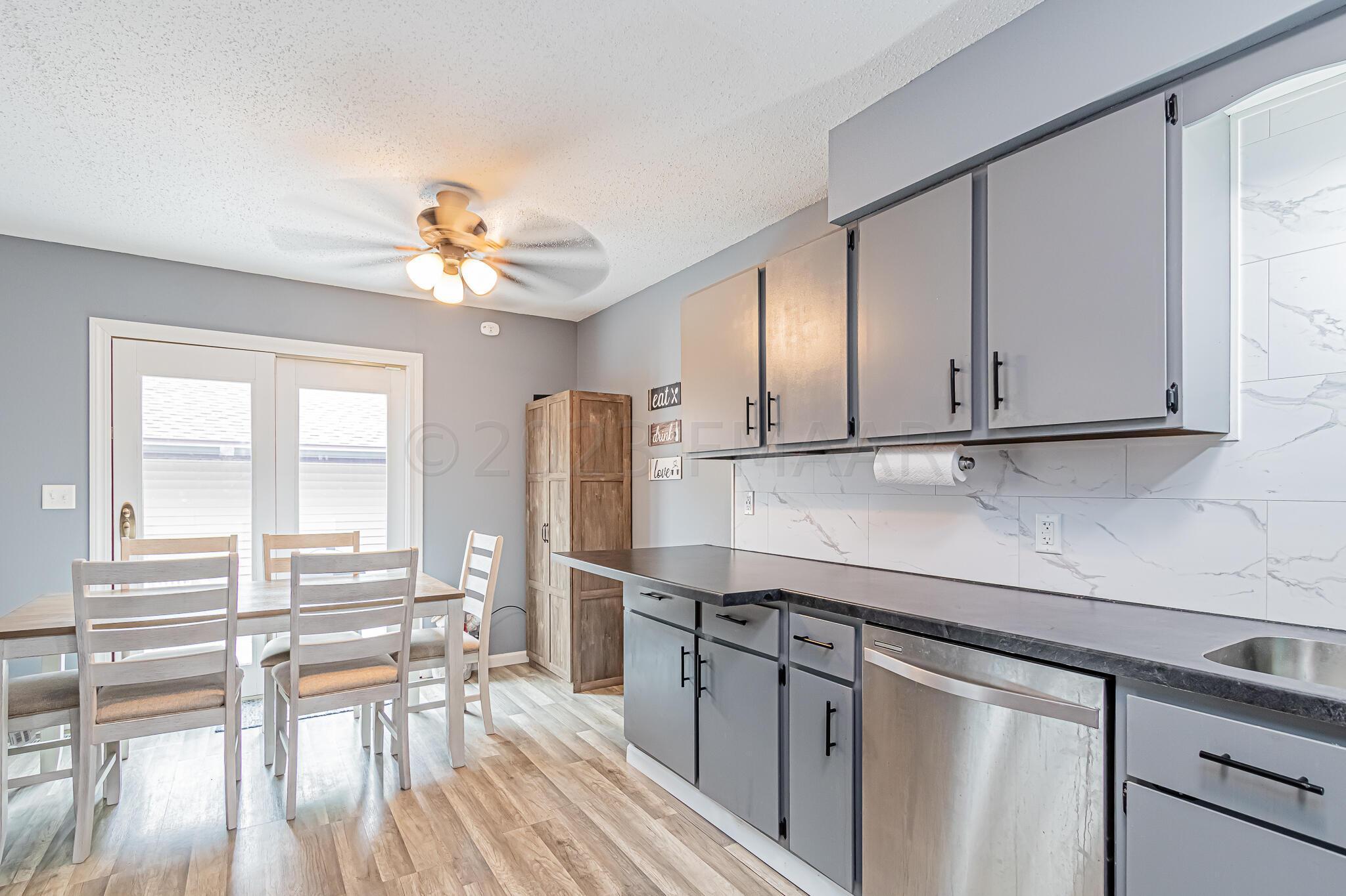 Kitchen_3