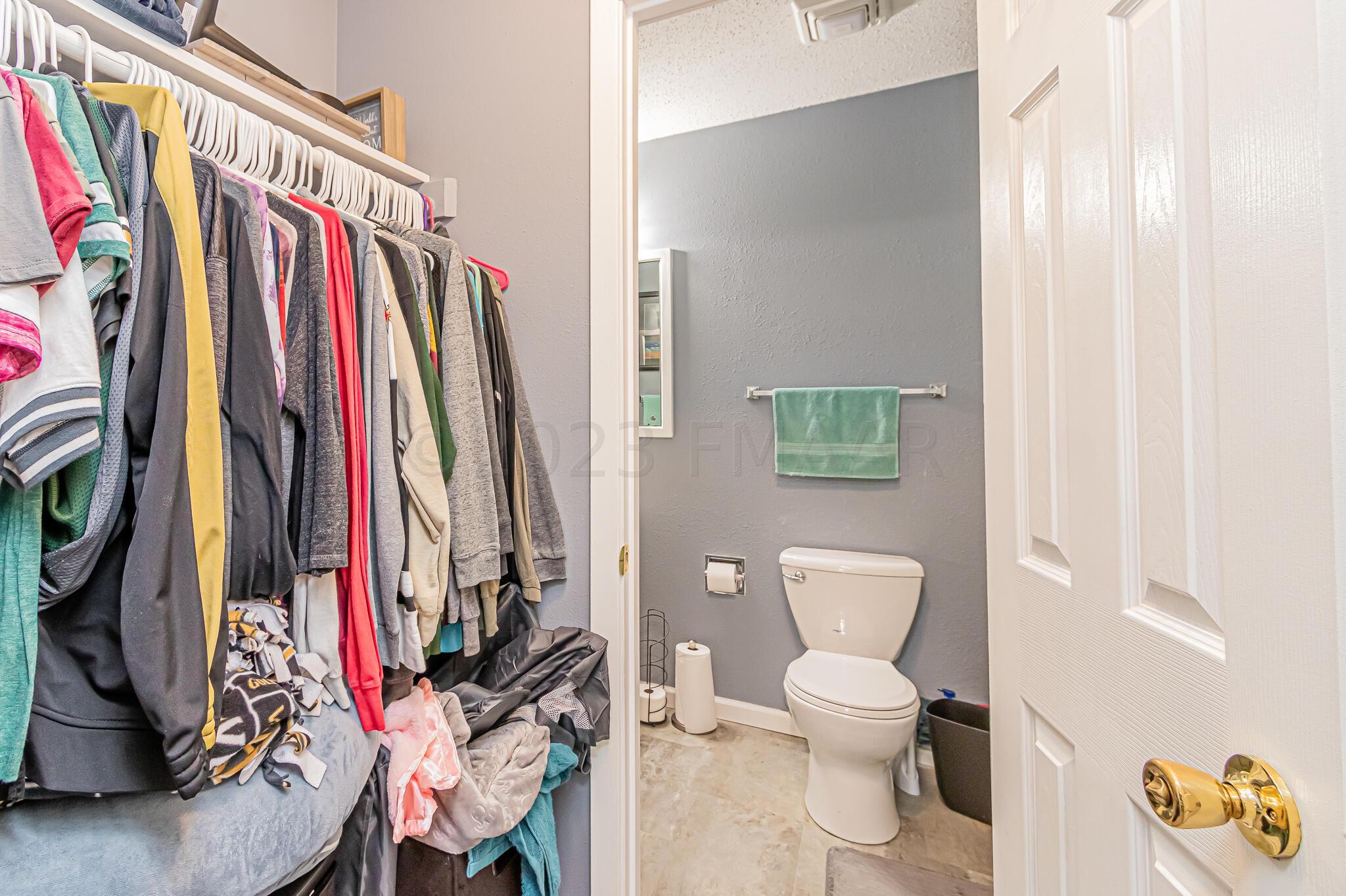 Primary_Closet_1