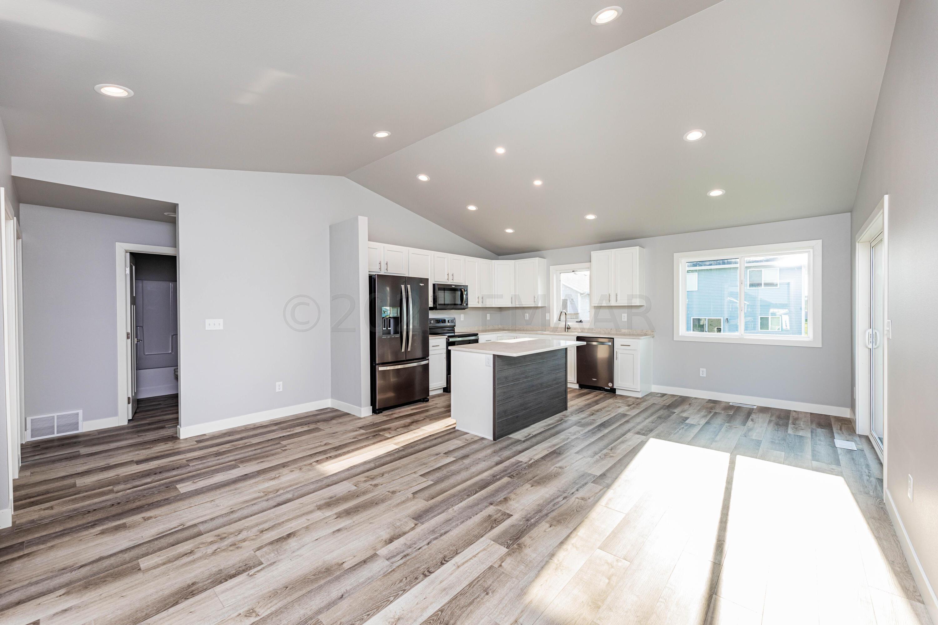 1029Highland(2of33)