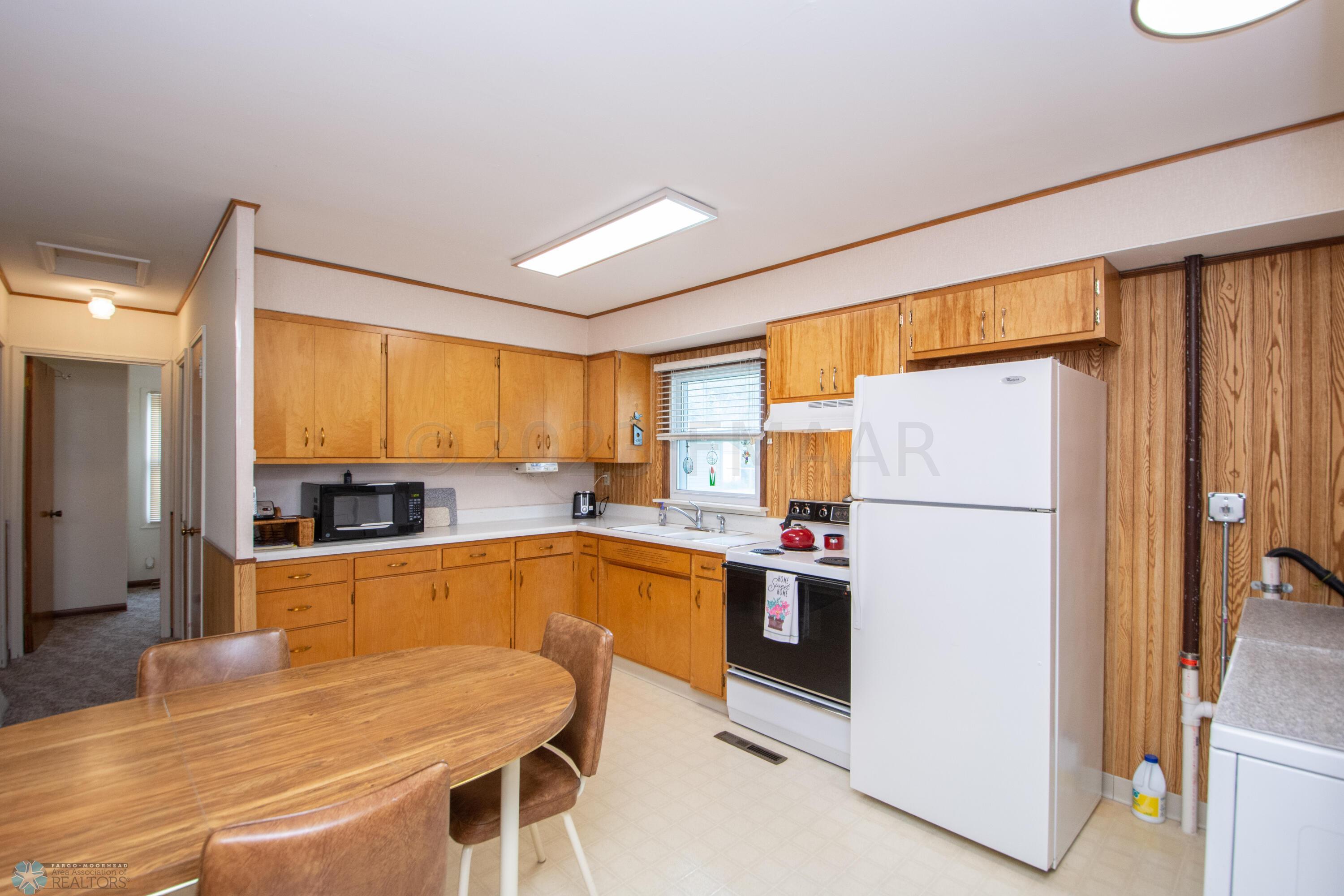 Kitchen/Dining