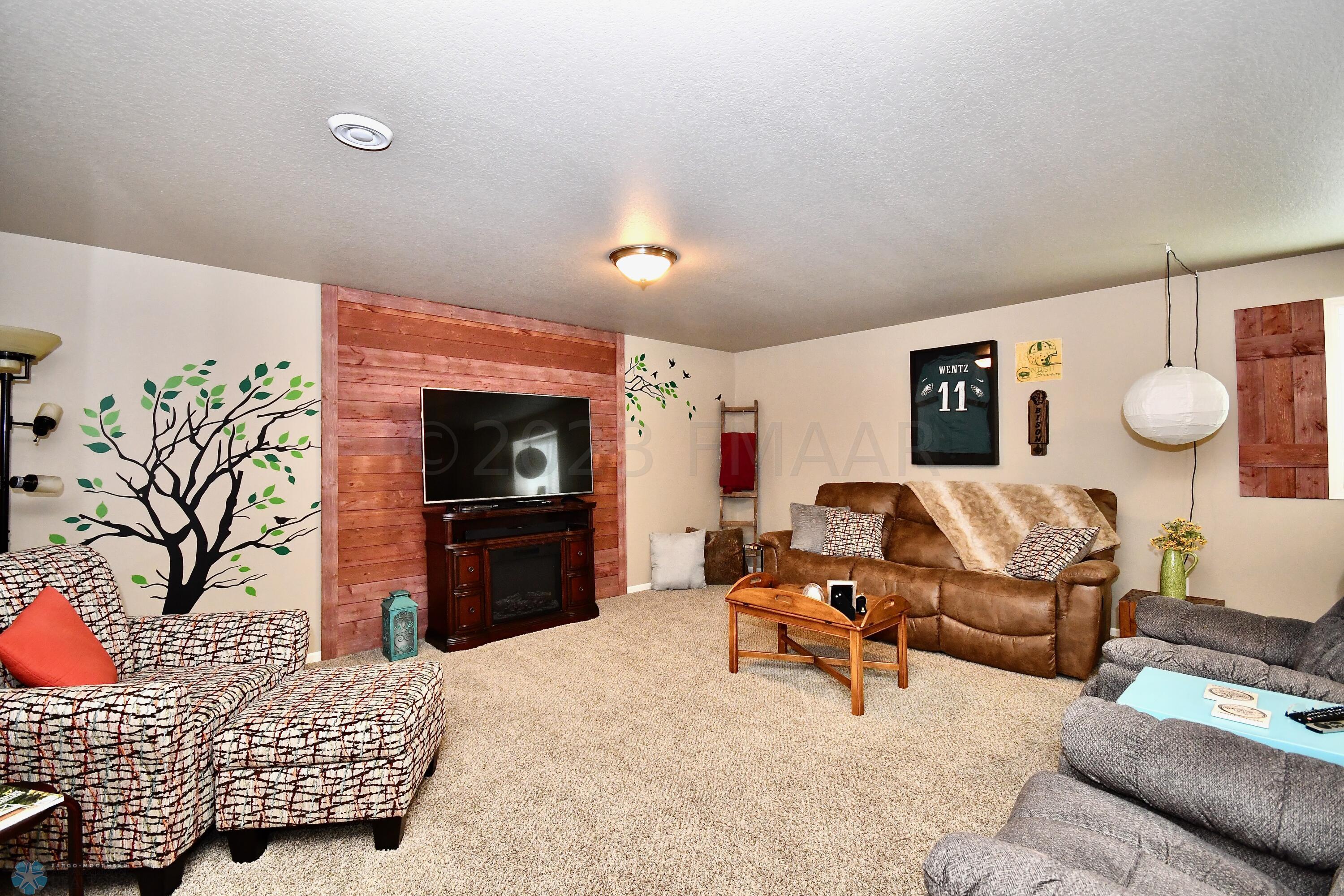6680 Deer Creek Parkway S Fargo