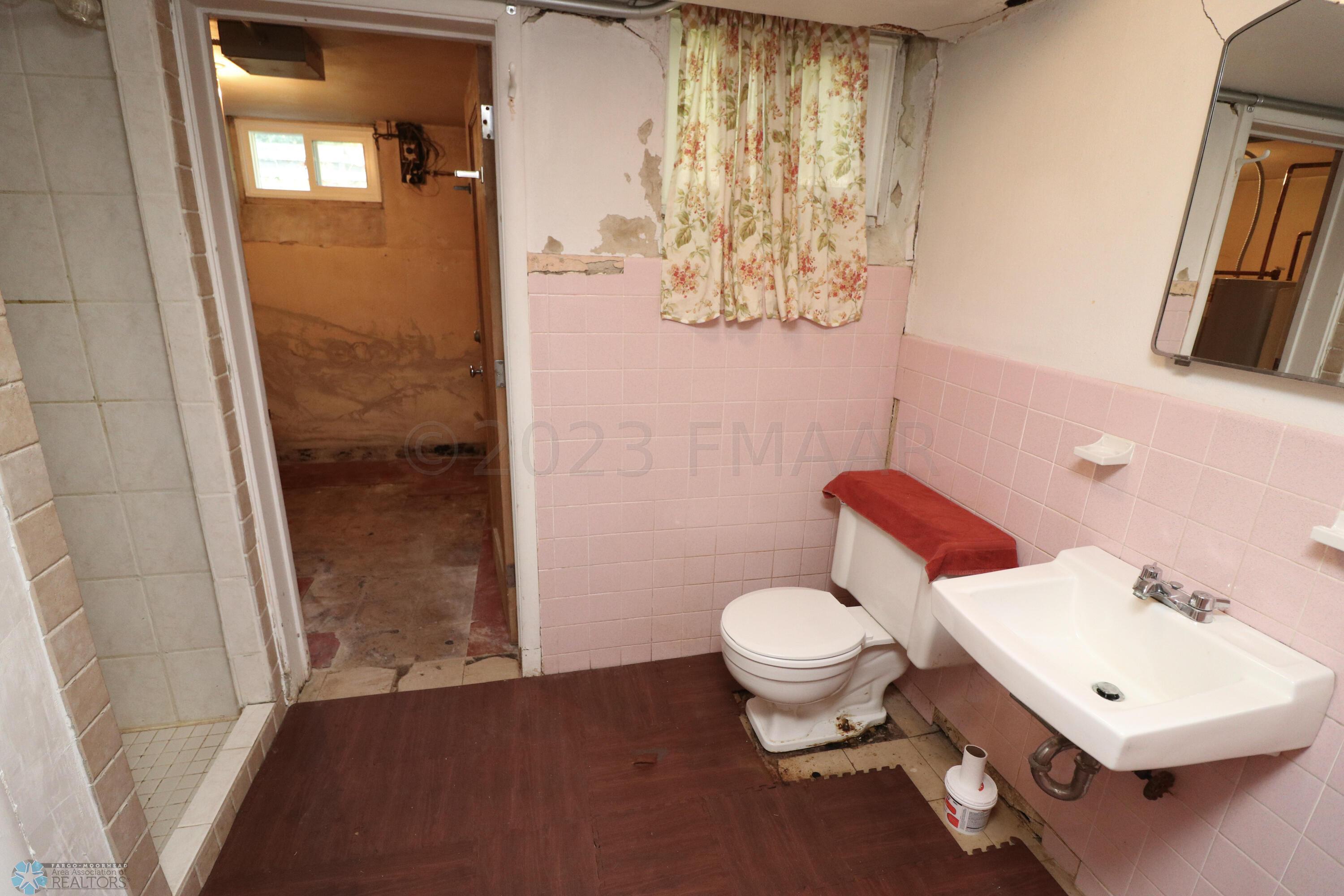 Bathroom 2
