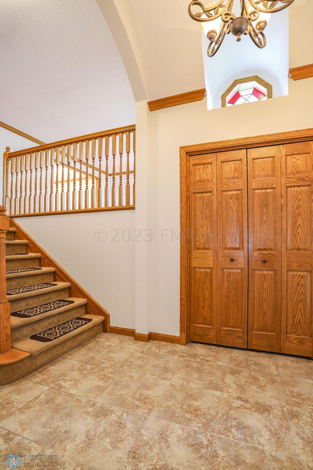 1605 14th St E, West Fargo