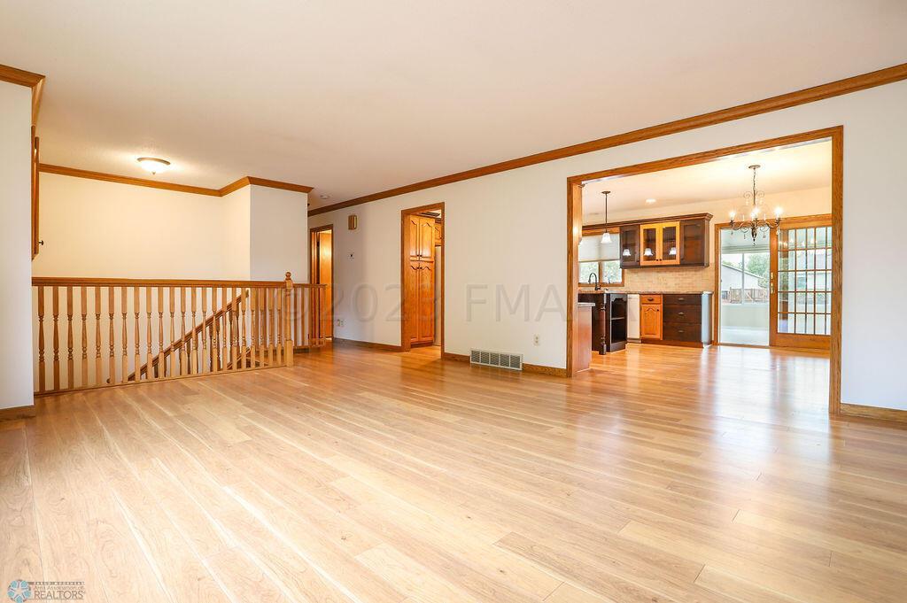 1605 14th St E, West Fargo