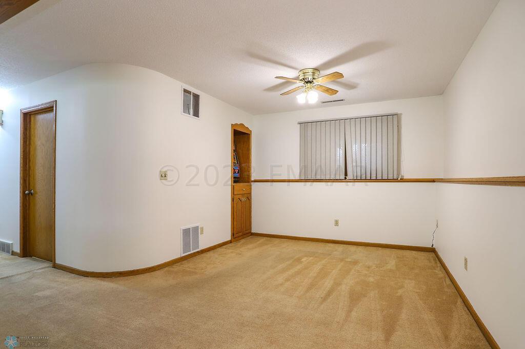1605 14th St E, West Fargo