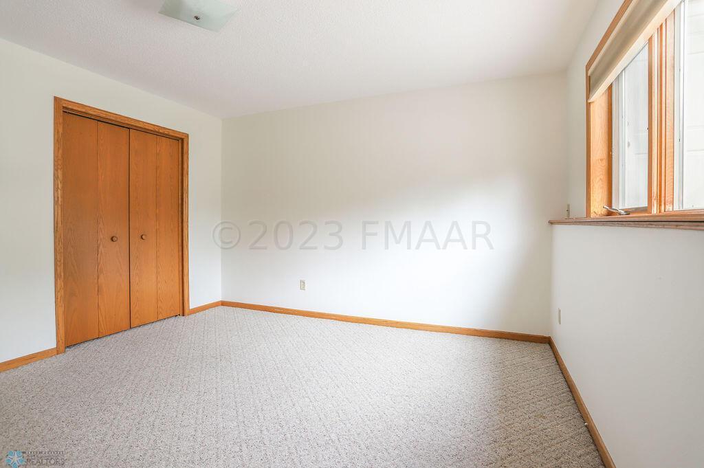 1605 14th St E, West Fargo