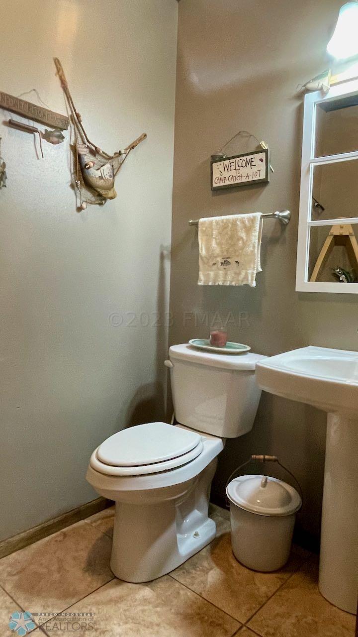 (35) Half Bath