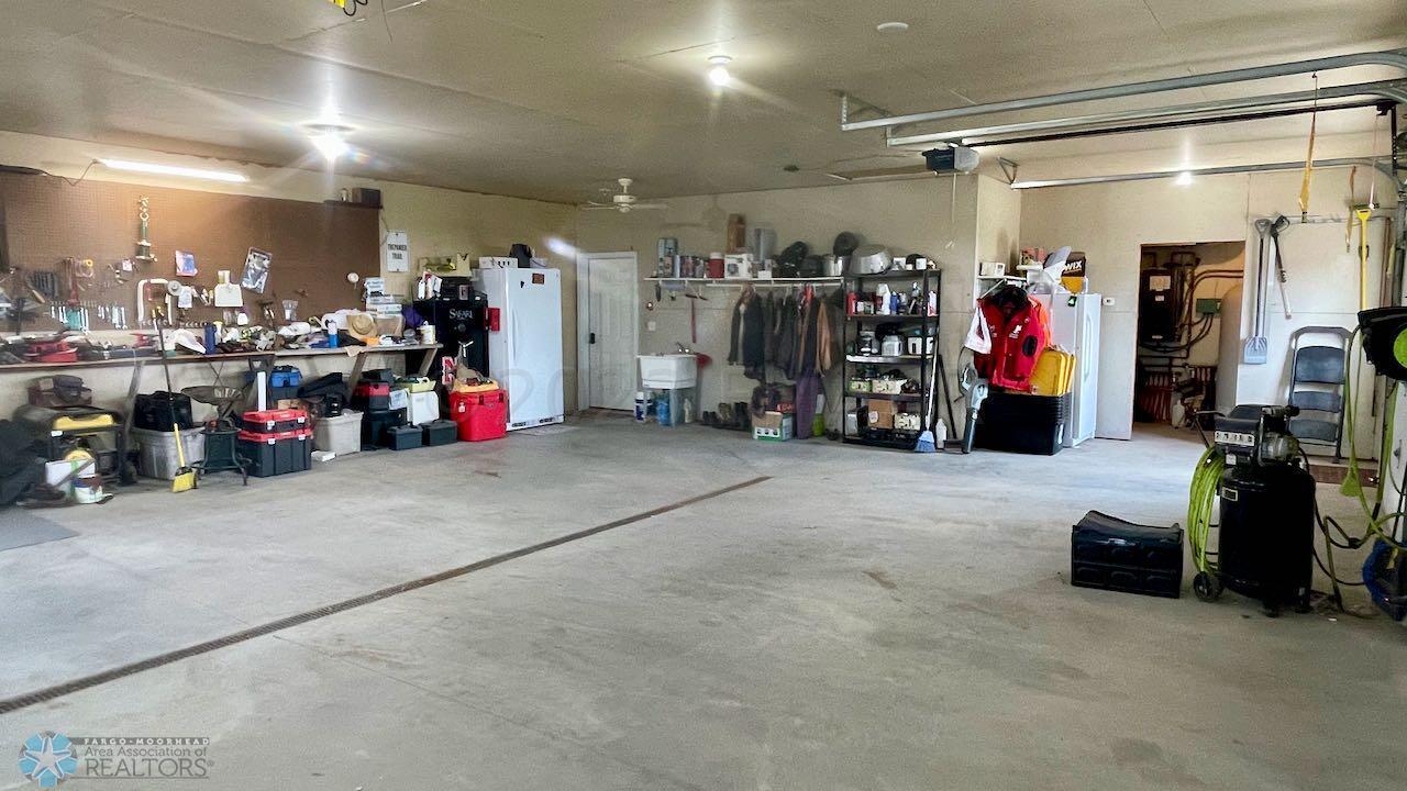 (50) 3 Stall Garage with Floor Drain