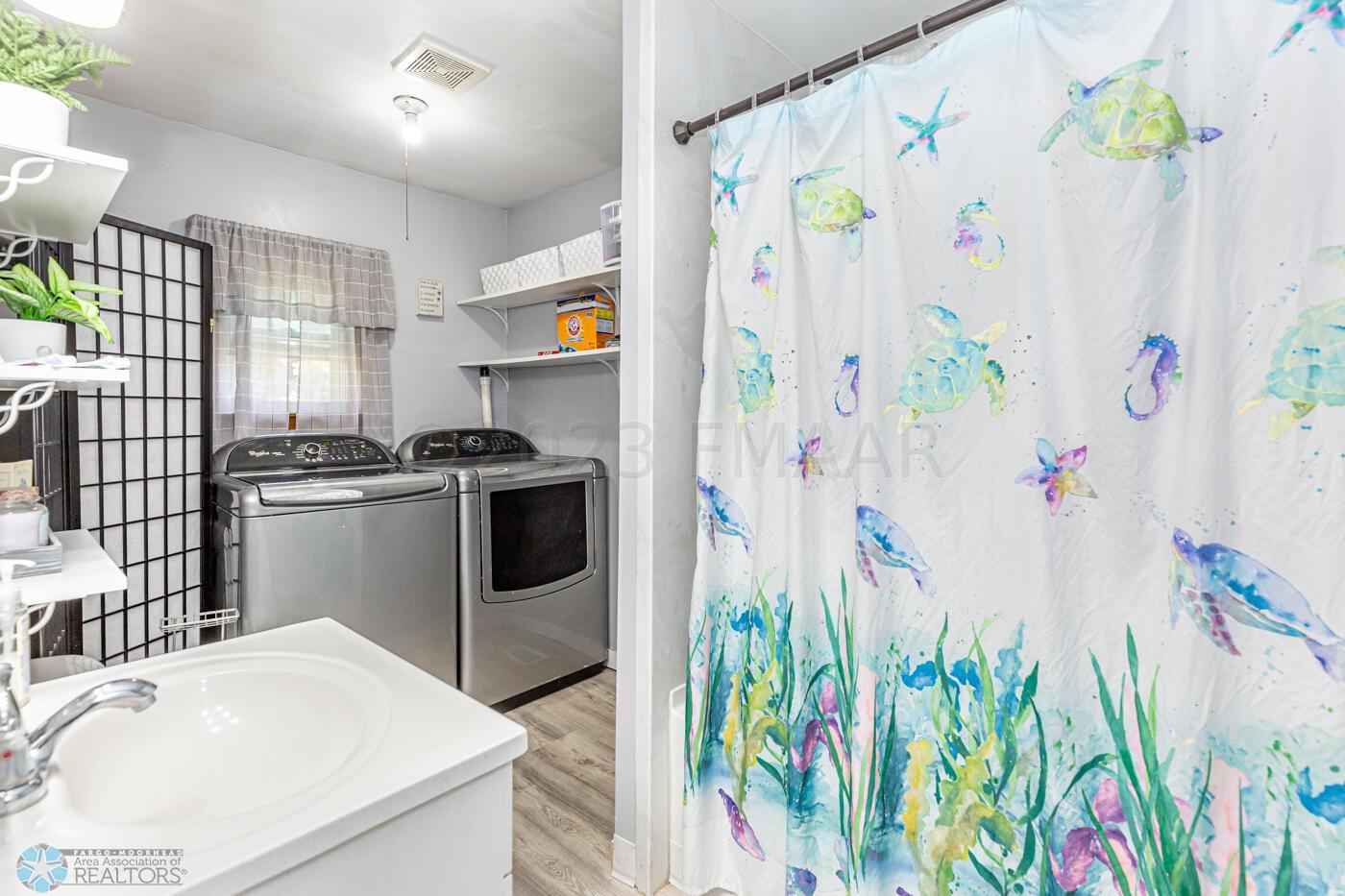 Bathroom/Laundry
