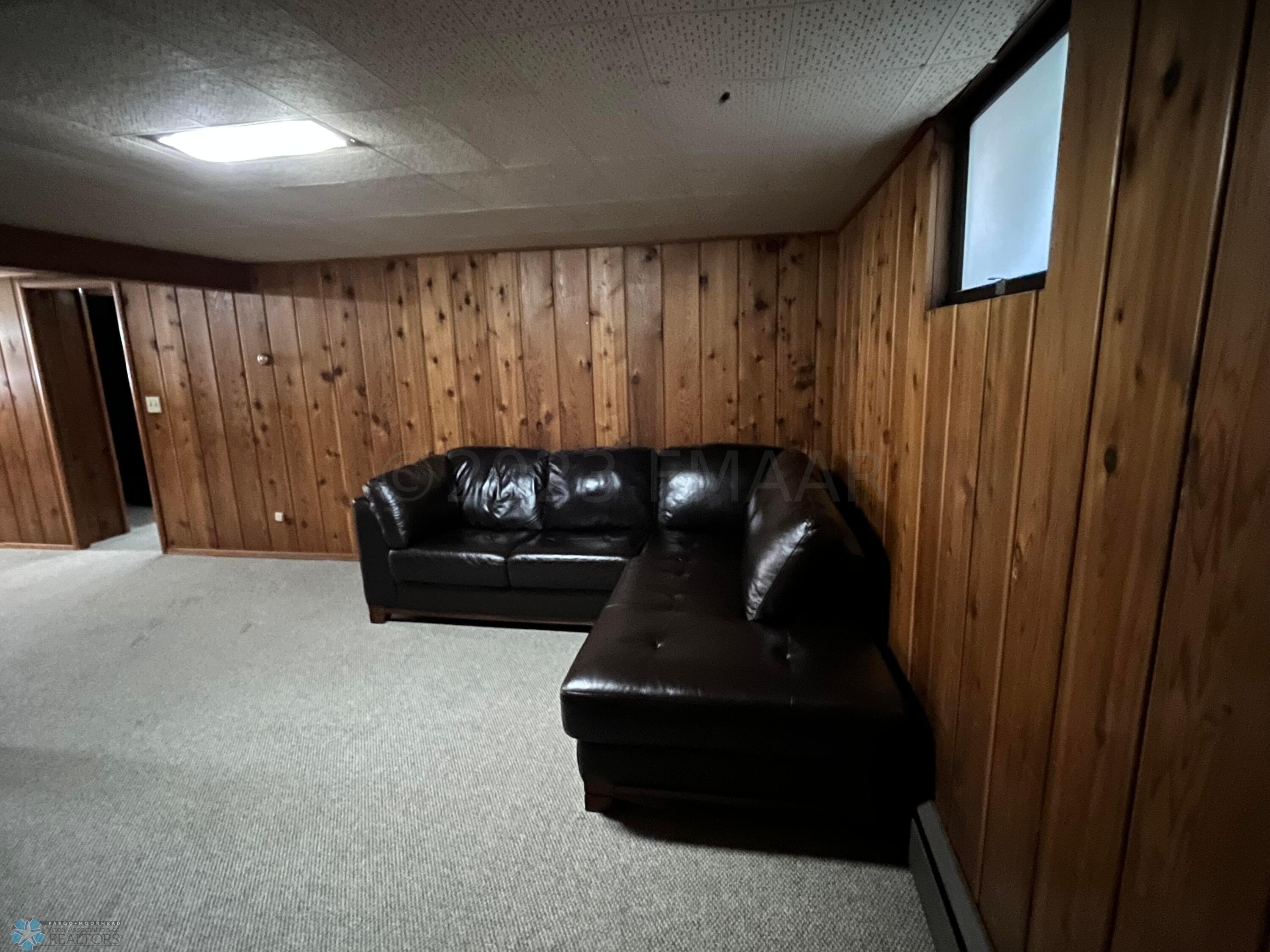 Family Room Pic #3