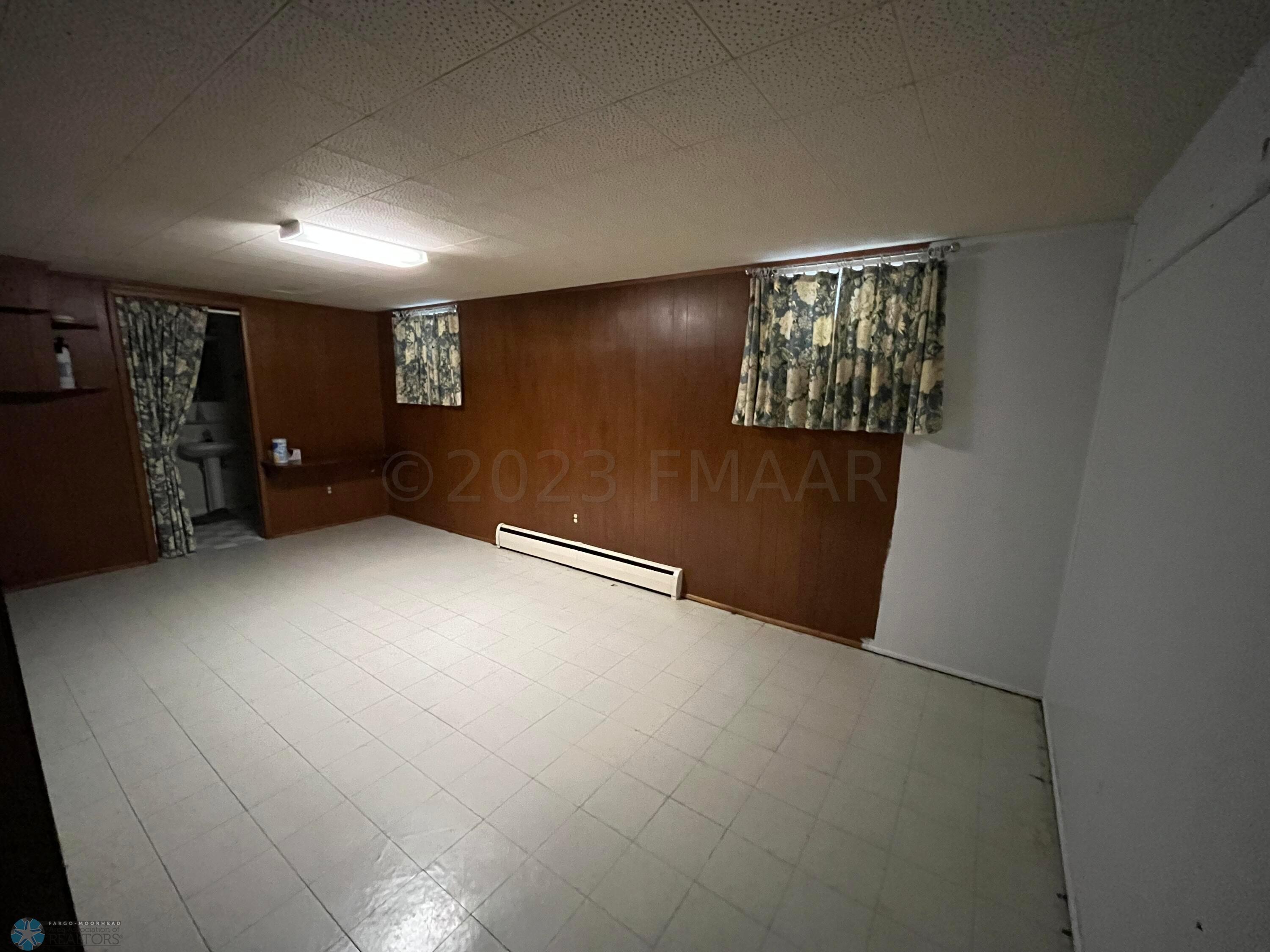 Basement Room 1 - Pic #1