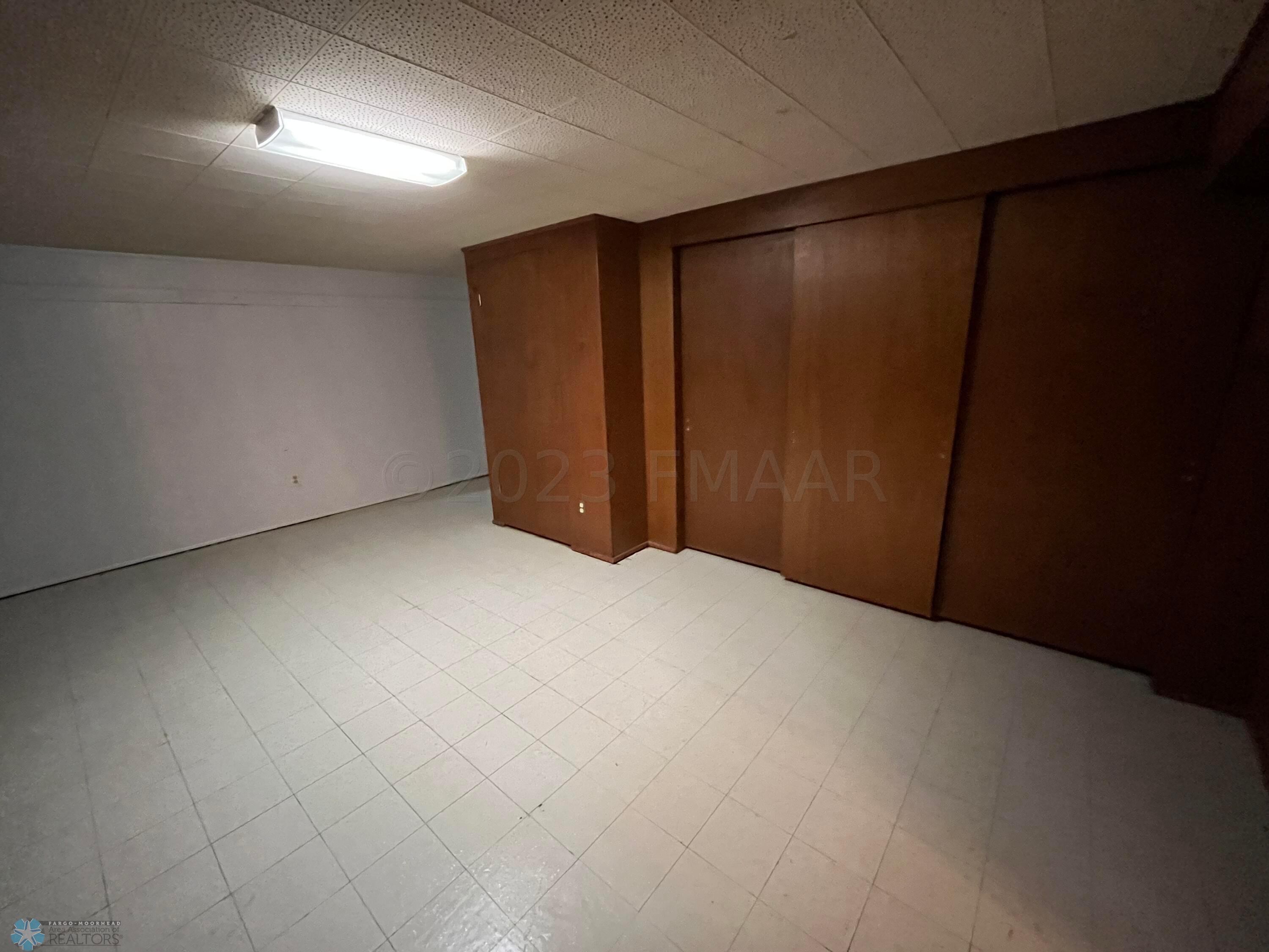 Basement Room 1 - Pic #2