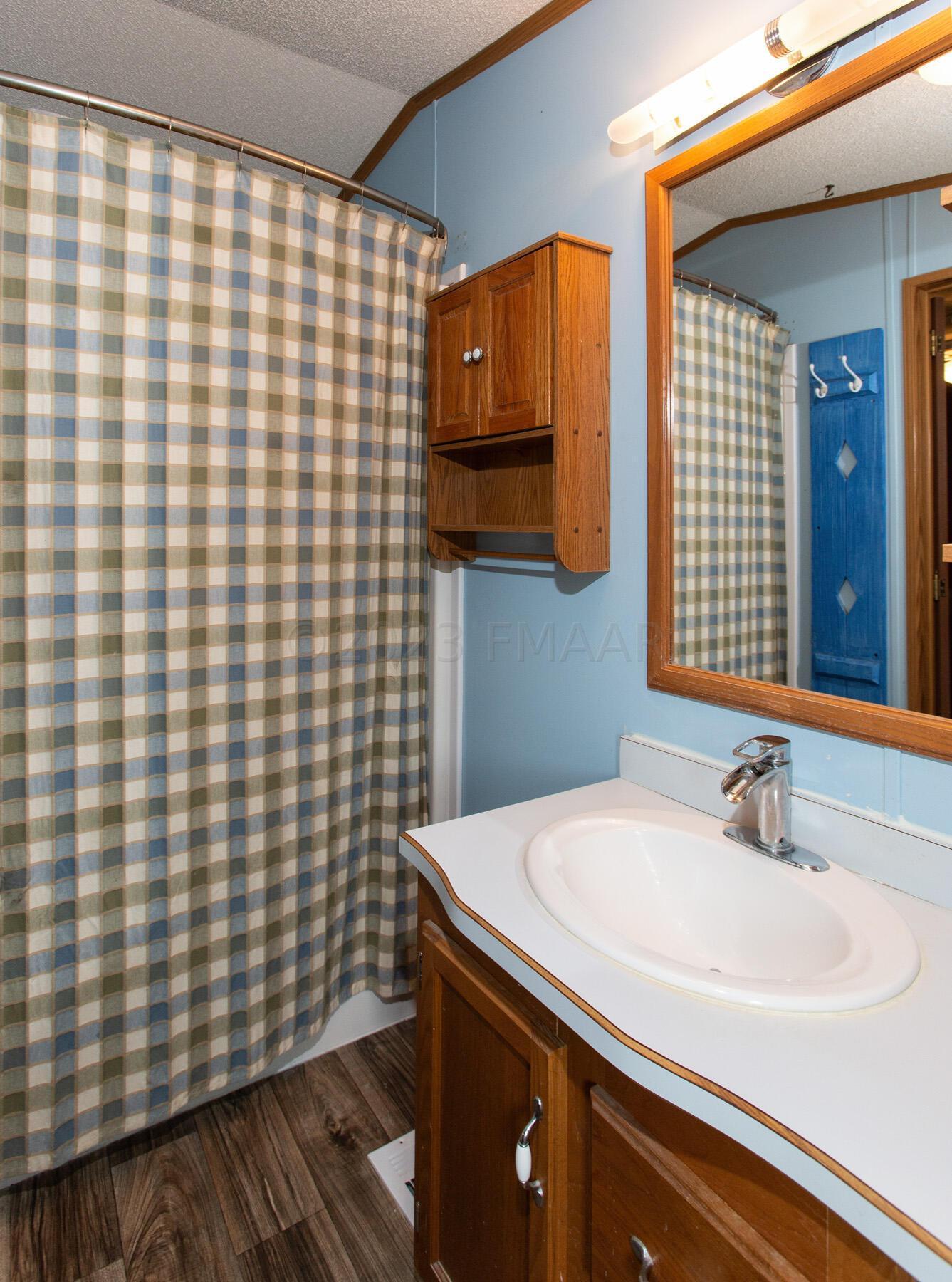 Primary Private Full Bathroom