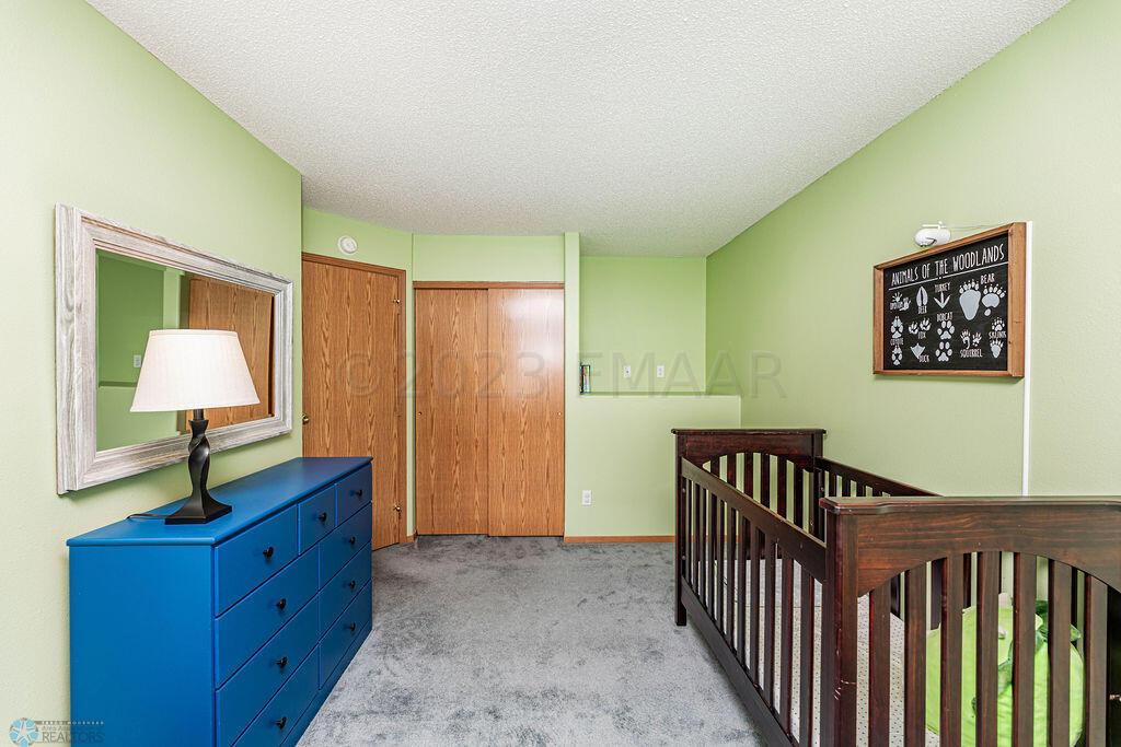 Upper Bdrm