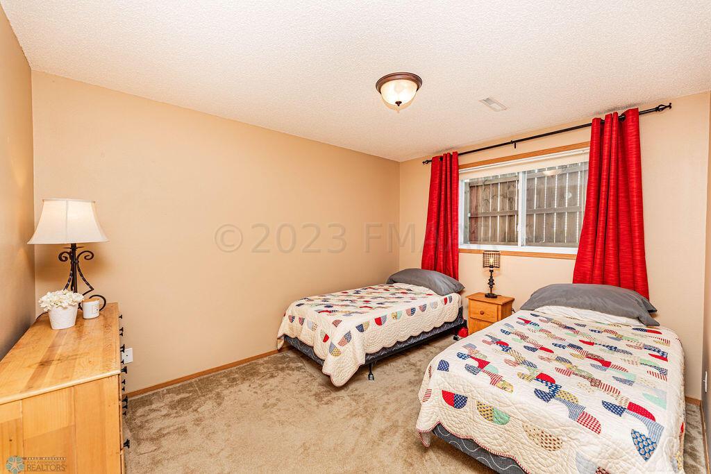 LL Bedroom 3