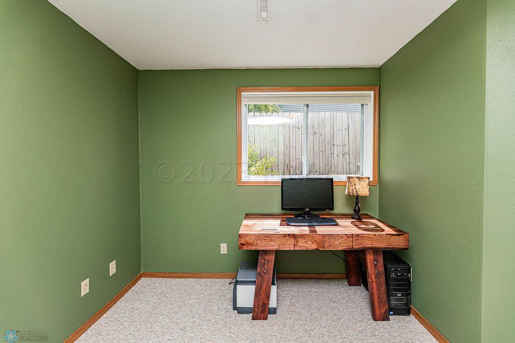 Bedroom 4/Office