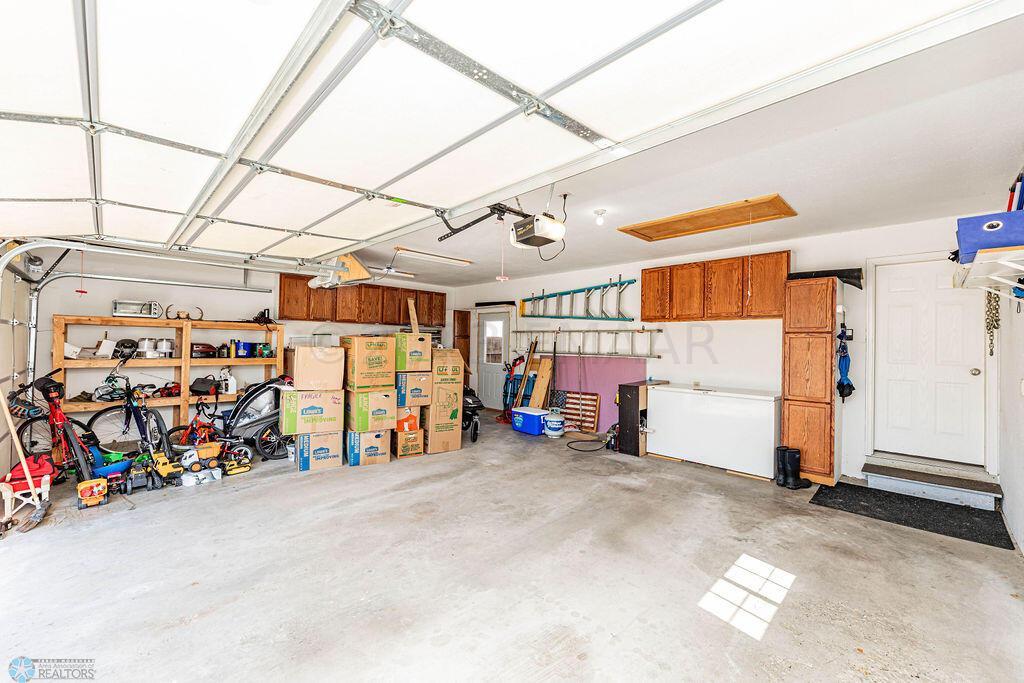 Lg 3 Stall Finished Garage