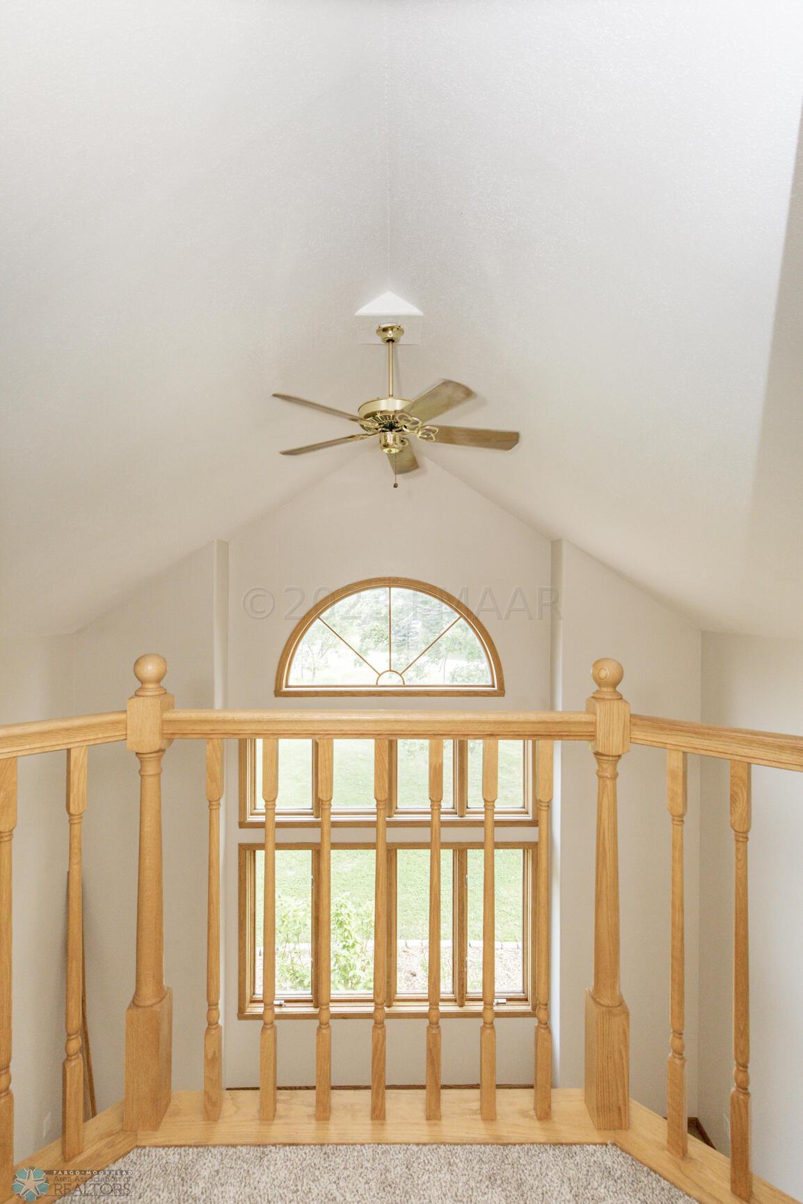 2nd floor balcony