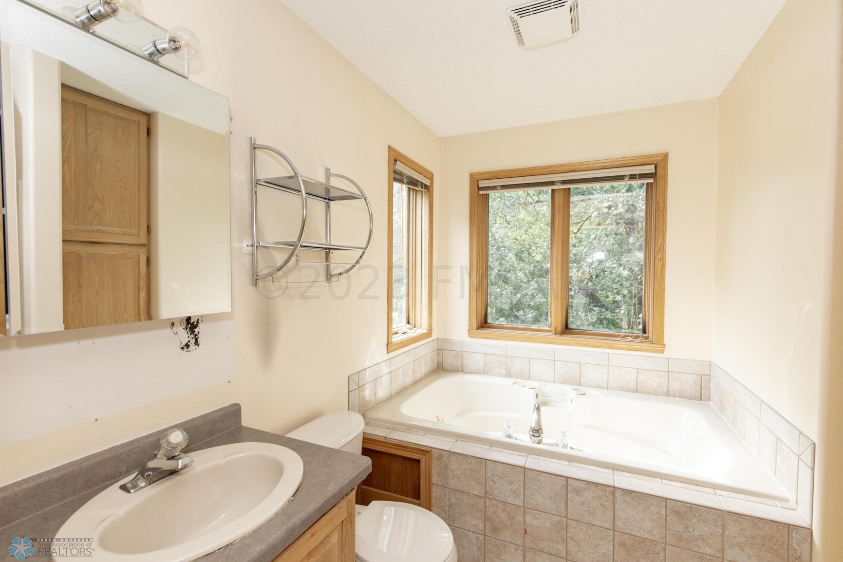 Primary suite