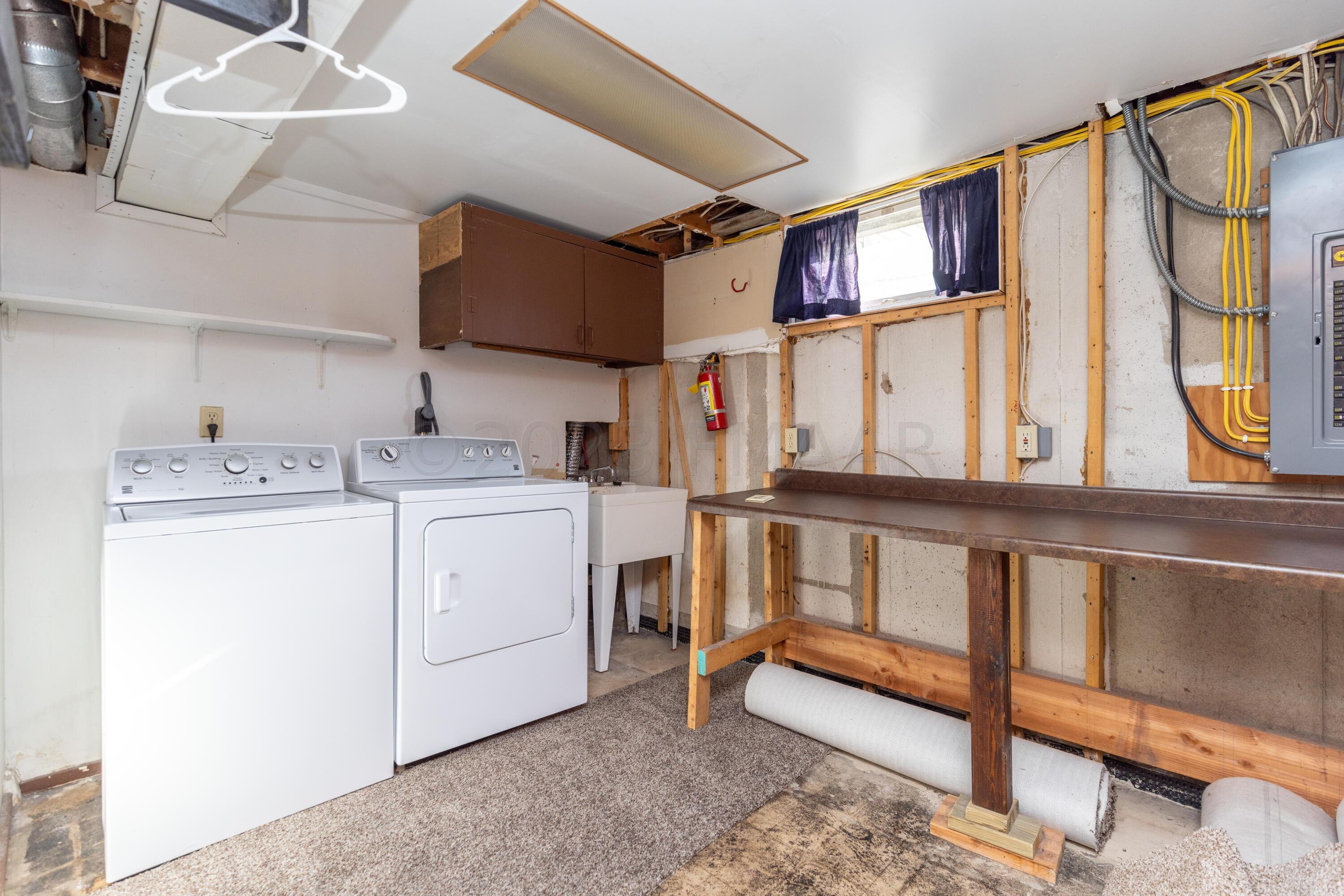 Washer & Dryer Included