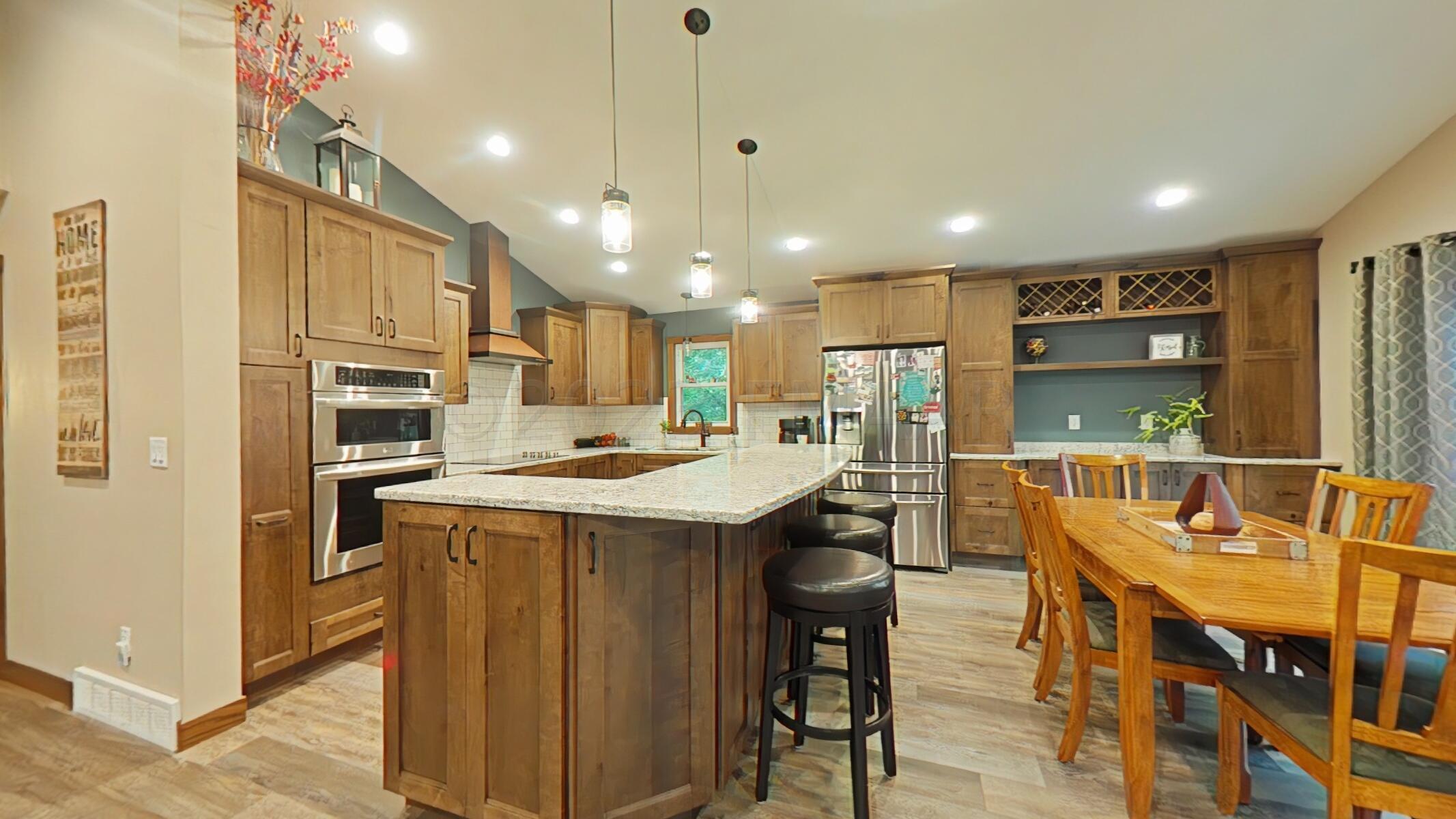 Kitchen/Dining