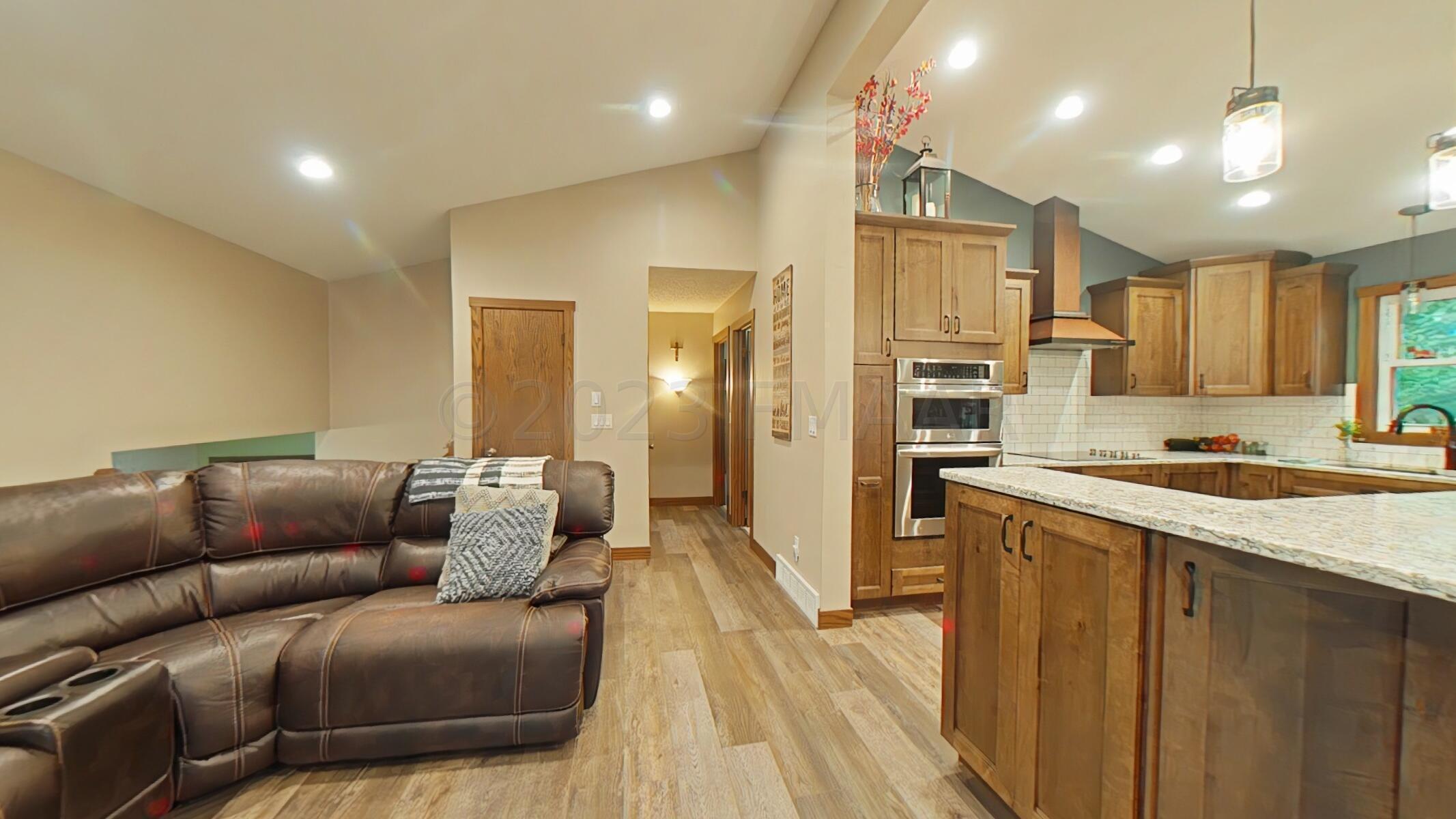 Living/Kitchen
