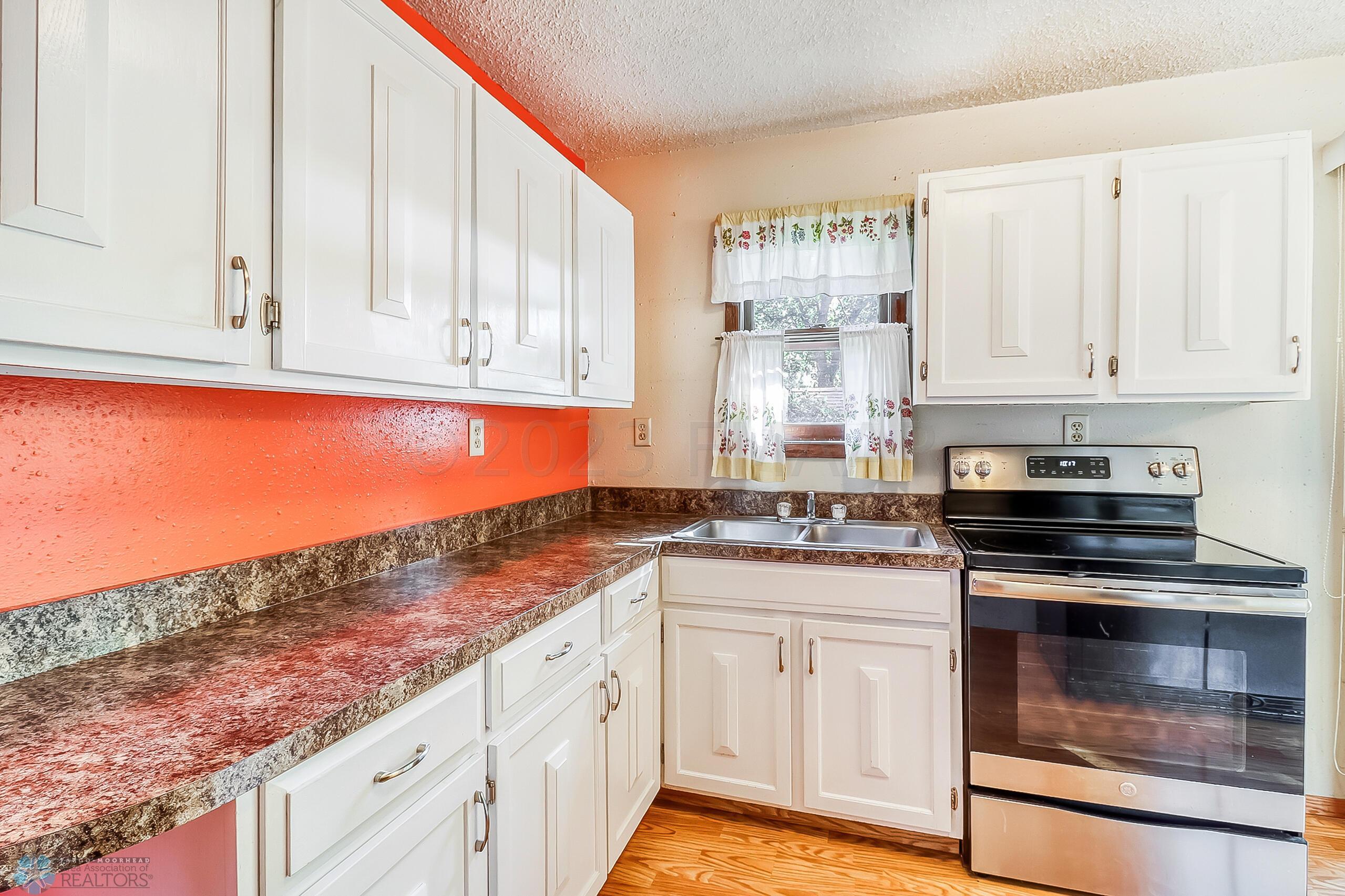 Kitchen1_2